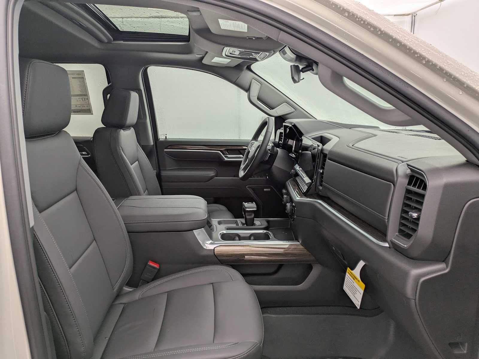 Thumbnail: 2026 Chevrolet Silverado 1500 - 25