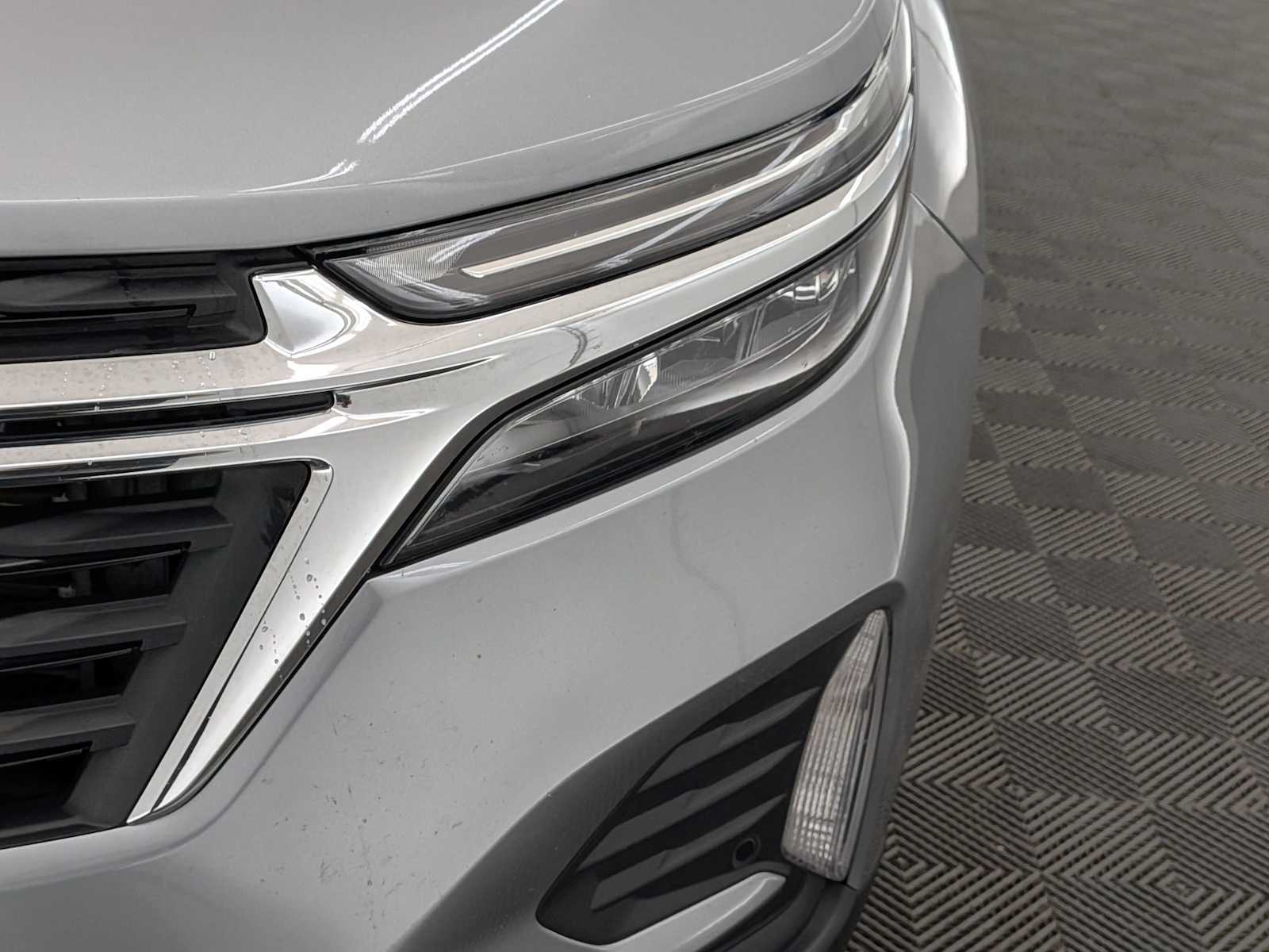 Thumbnail: 2024 Chevrolet Equinox - 10