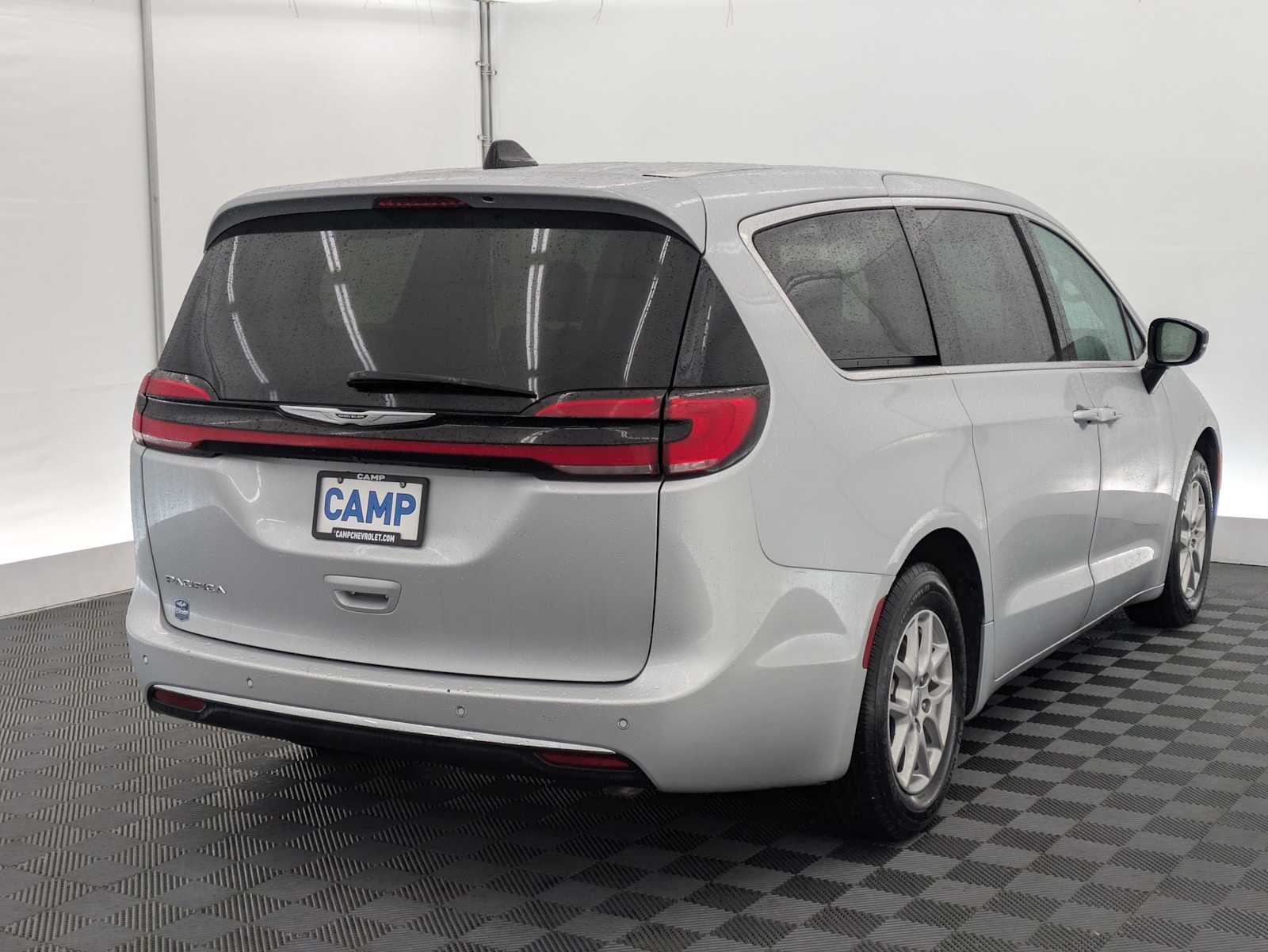Thumbnail: 2024 Chrysler Pacifica - 6