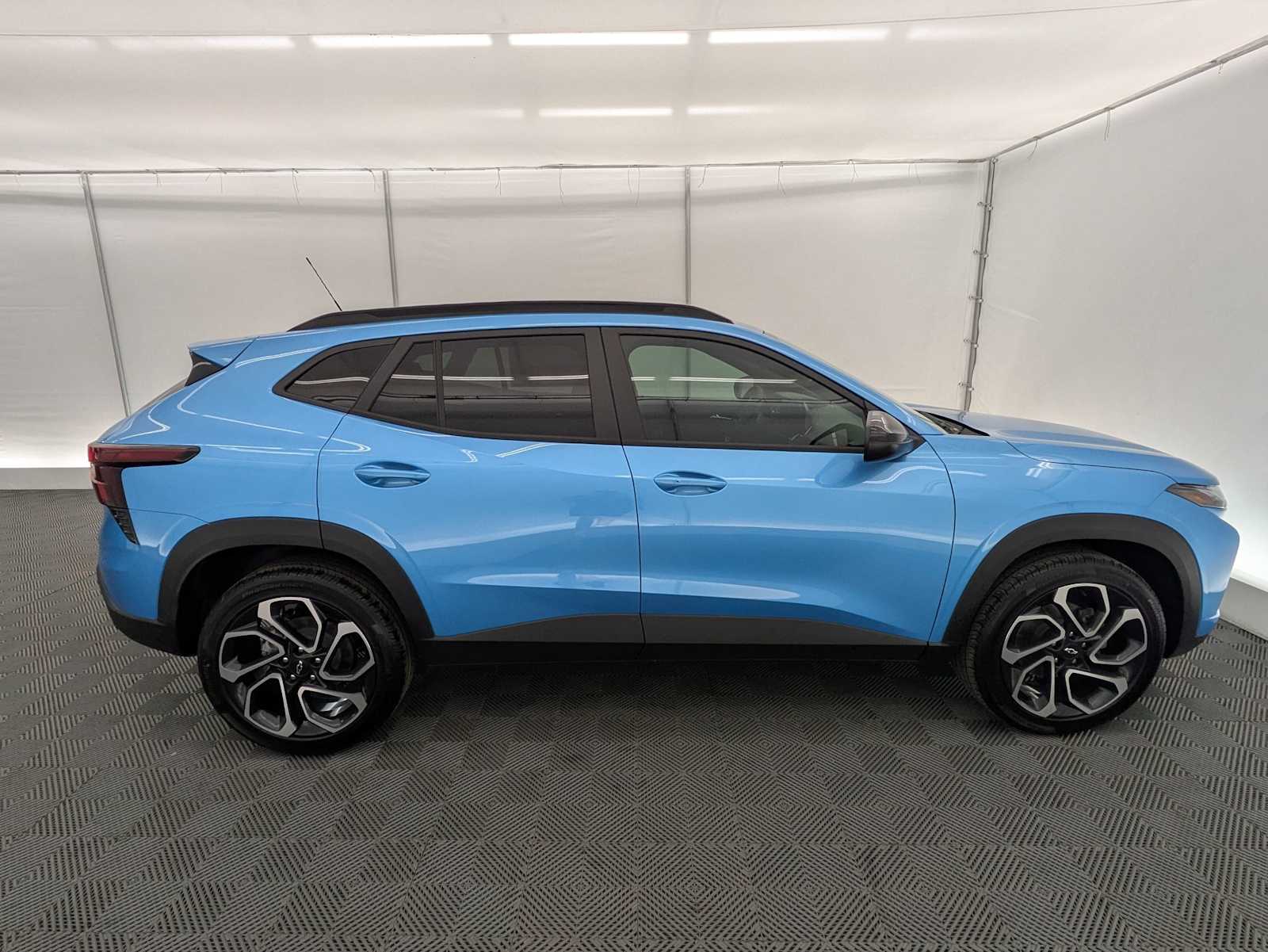 Thumbnail: 2026 Chevrolet Trax - 7