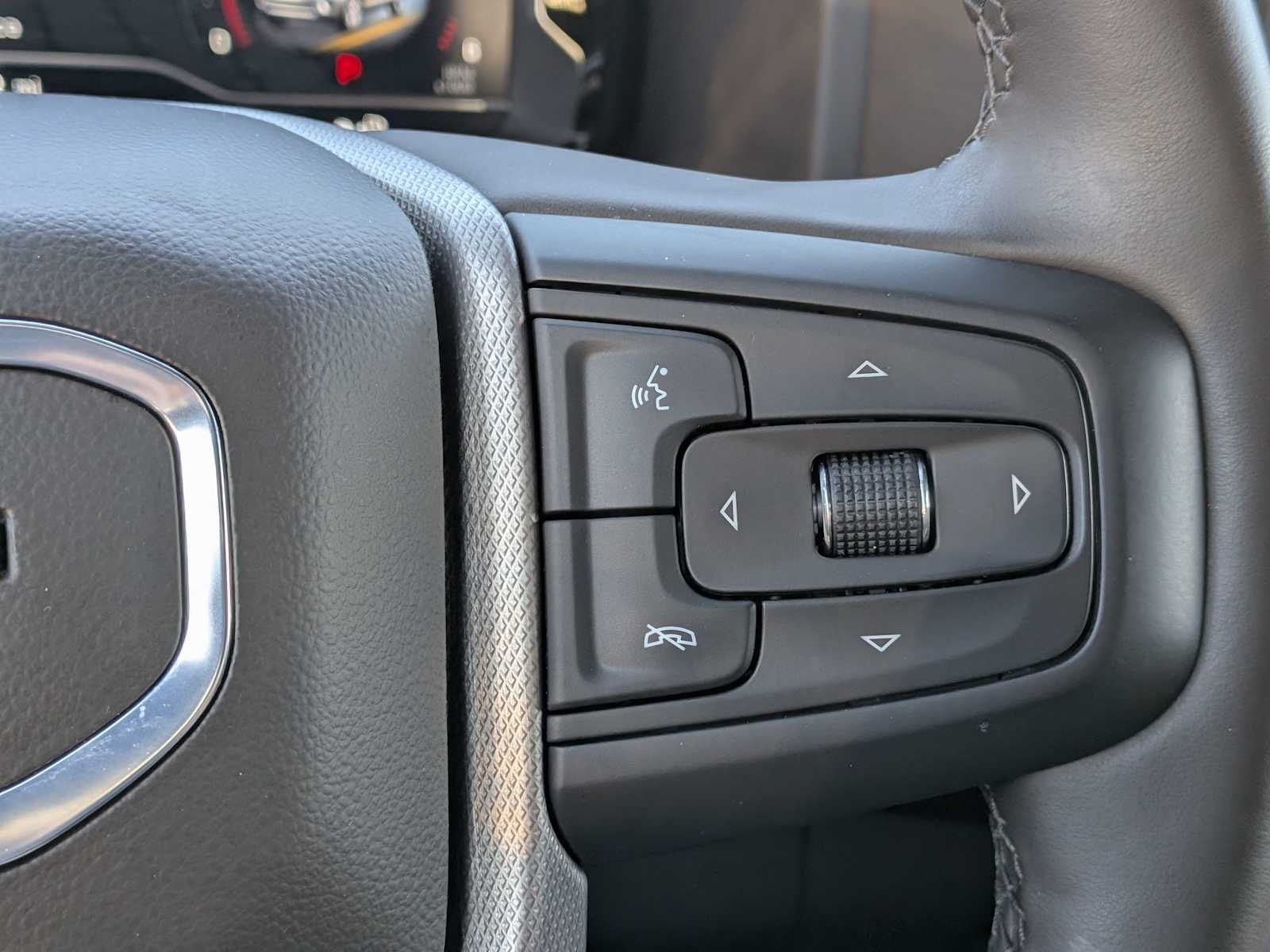 Thumbnail: 2024 GMC Yukon - 28