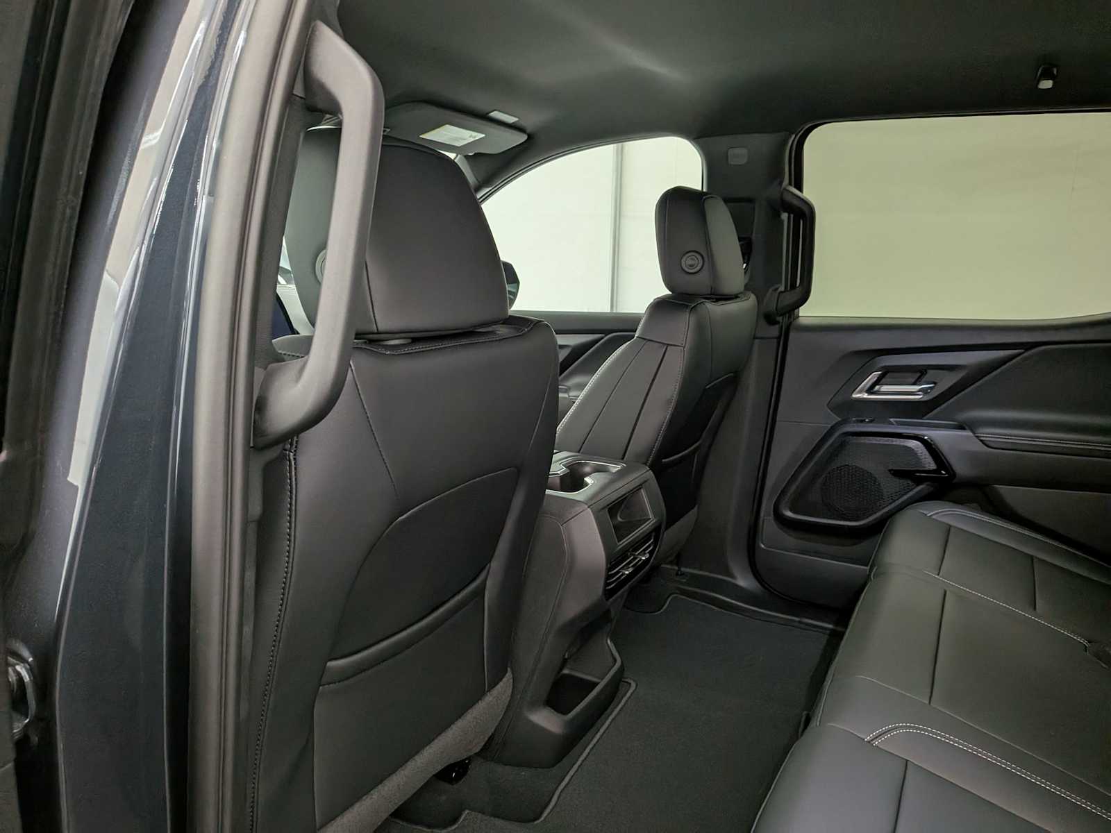 Thumbnail: 2026 Chevrolet Silverado EV - 17