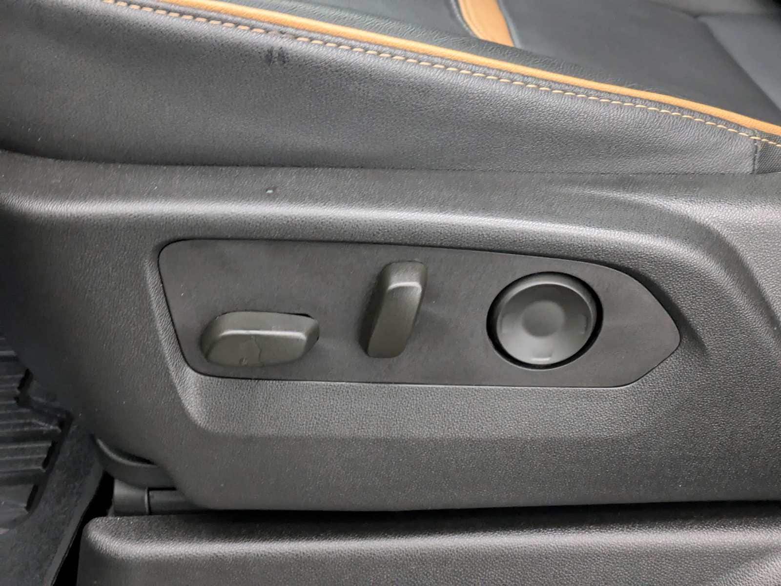 Thumbnail: 2024 GMC Yukon - 19