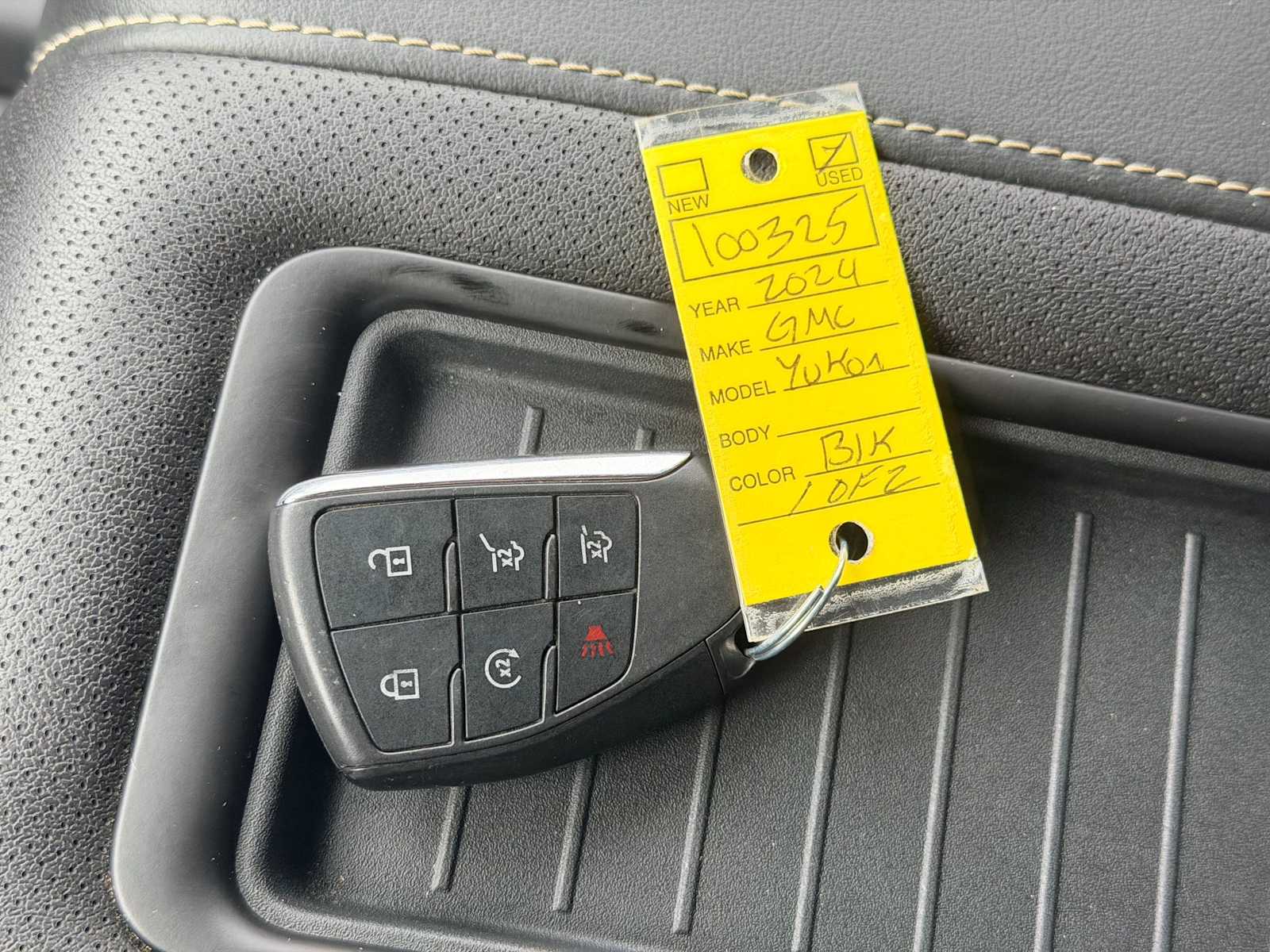 Thumbnail: 2024 GMC Yukon - 33