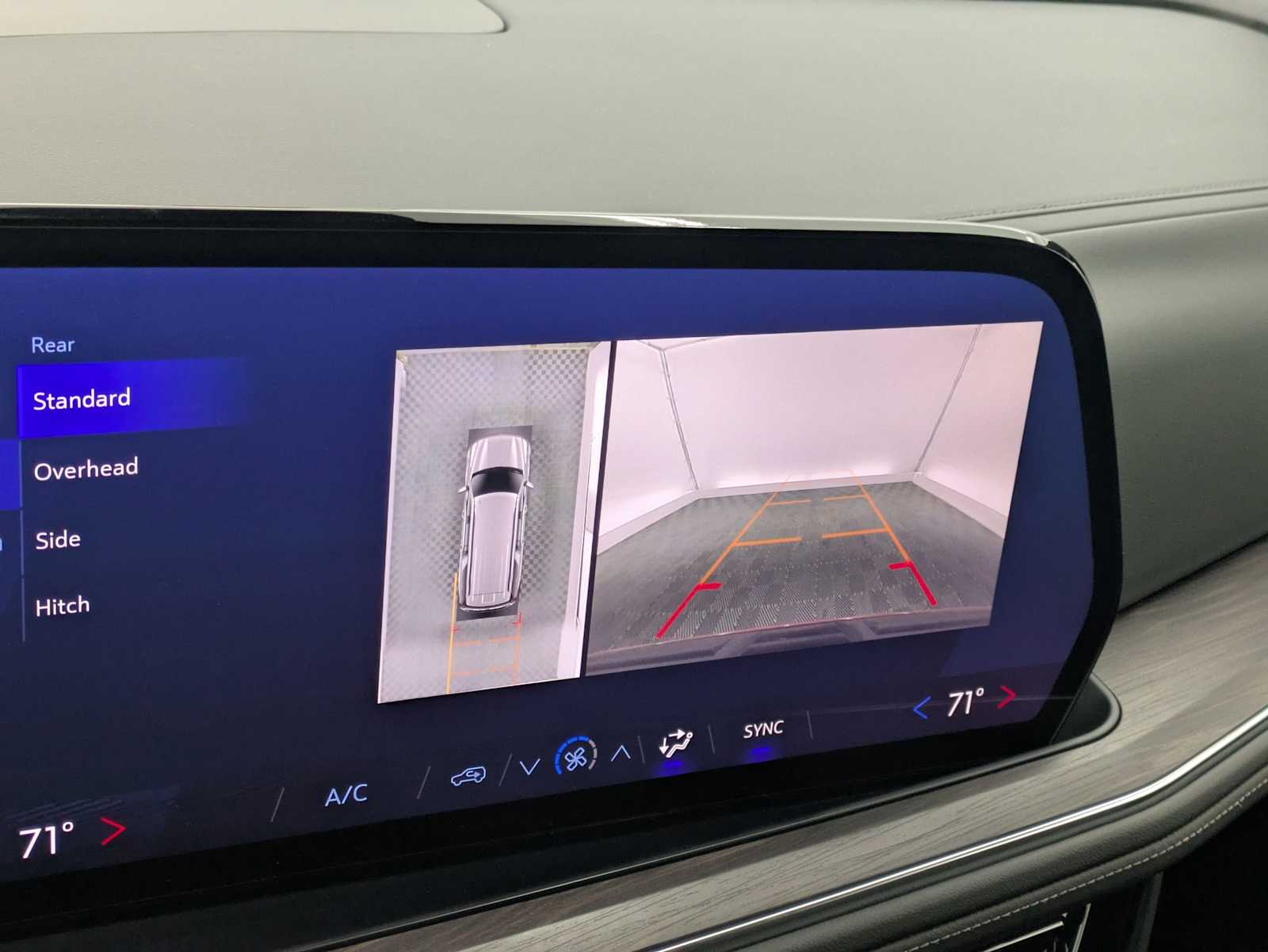 Thumbnail: 2025 Chevrolet Suburban - 27