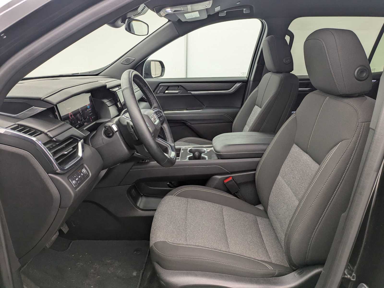 Thumbnail: 2025 GMC Acadia - 17