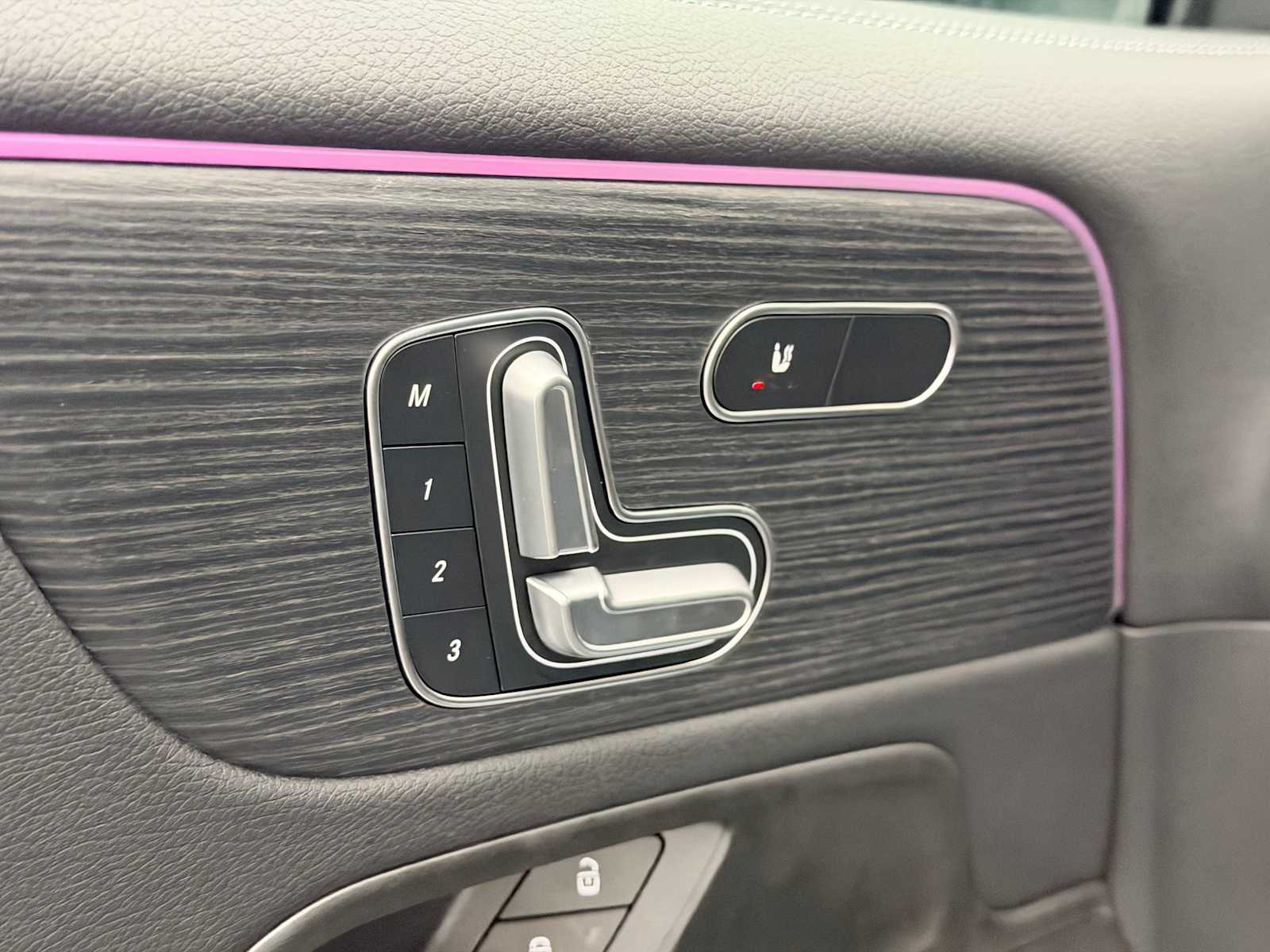 Thumbnail: 2024 Mercedes-Benz EQB - 17