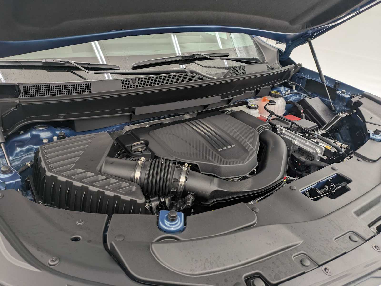2025 Chevrolet Traverse LT 14