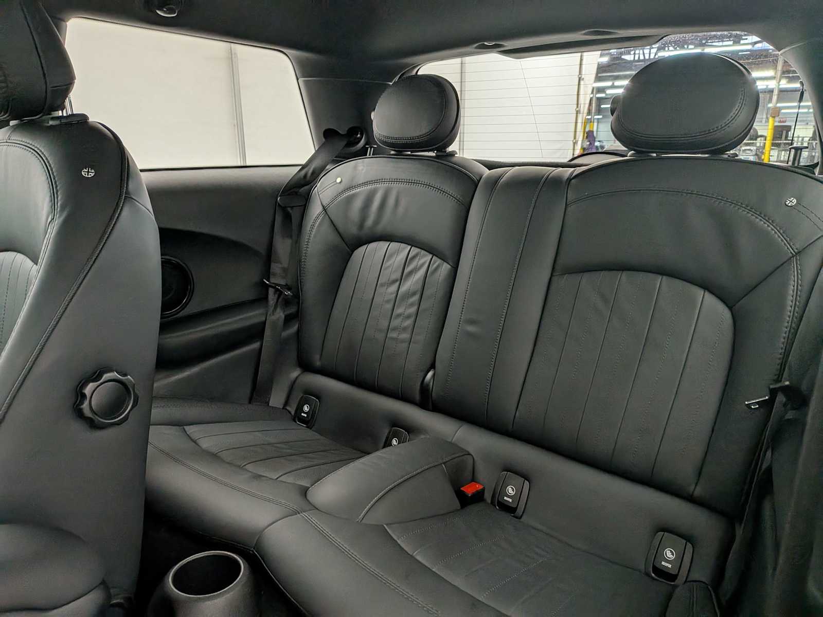 Thumbnail: 2022 MINI Cooper Hardtop - 19