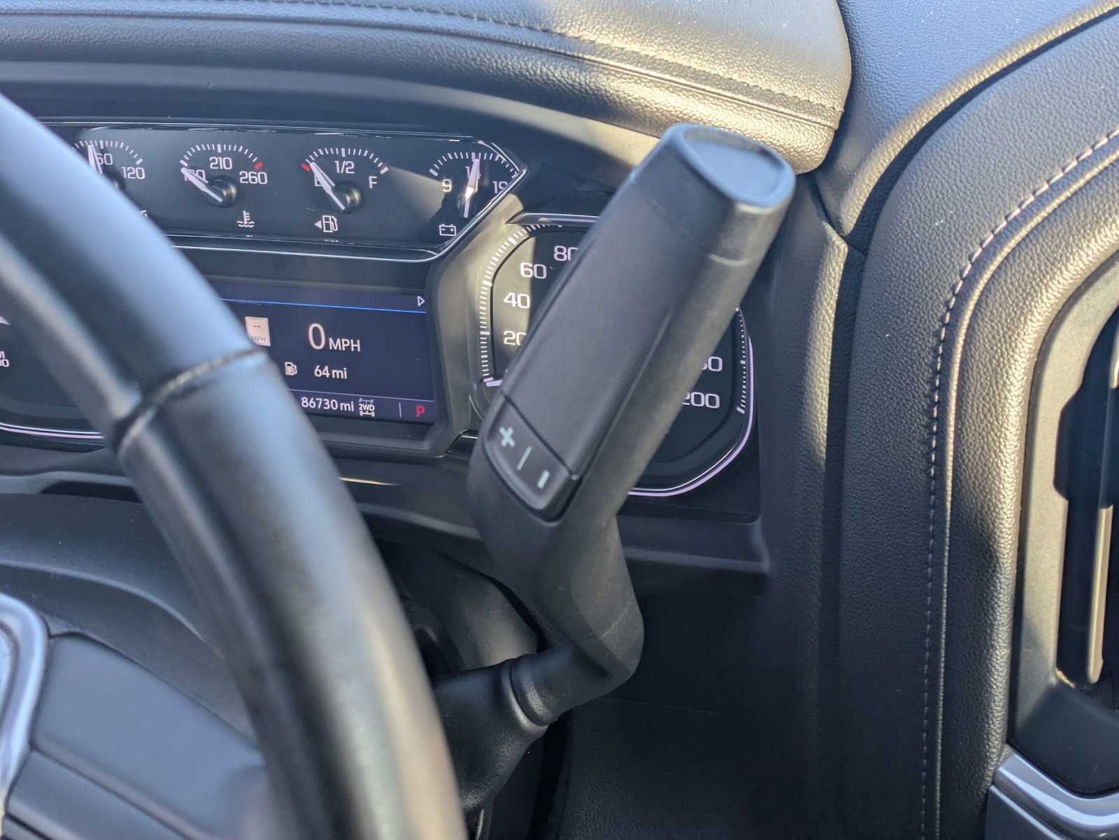 Thumbnail: 2023 GMC Sierra 3500 - 32