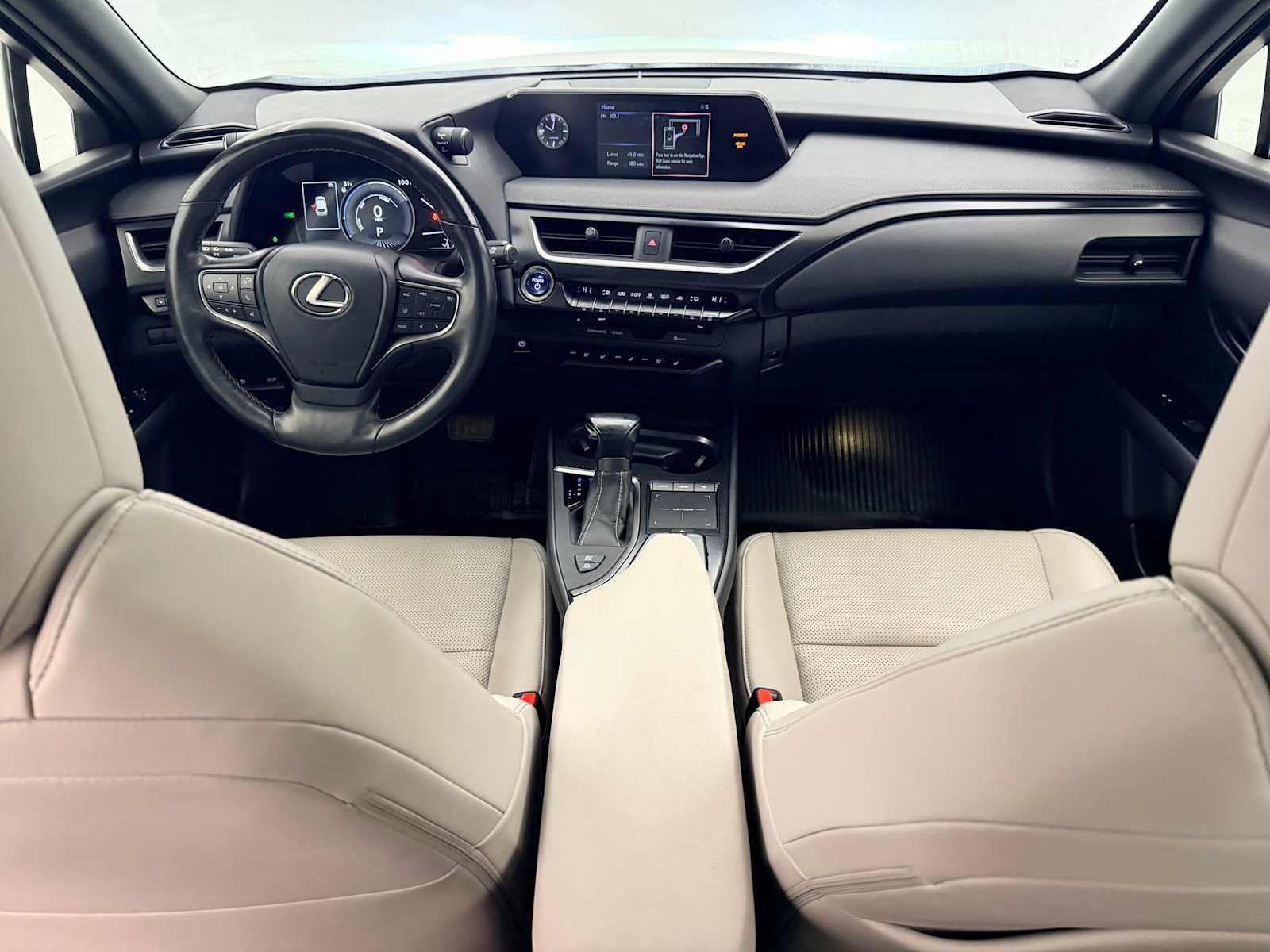 Thumbnail: 2019 Lexus UX - 15