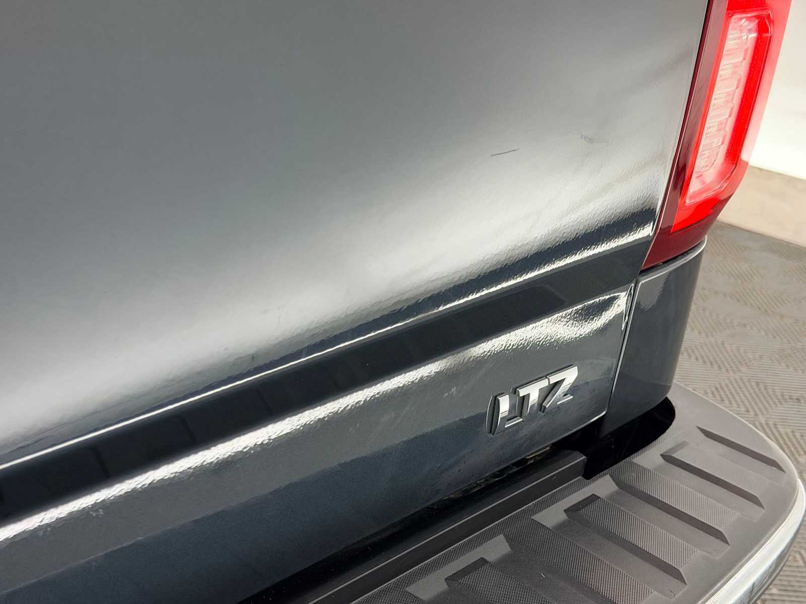 Thumbnail: 2018 Chevrolet Silverado 1500 - 14