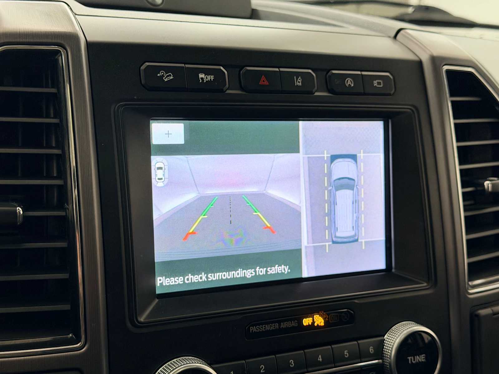 Thumbnail: 2021 Ford Expedition - 28