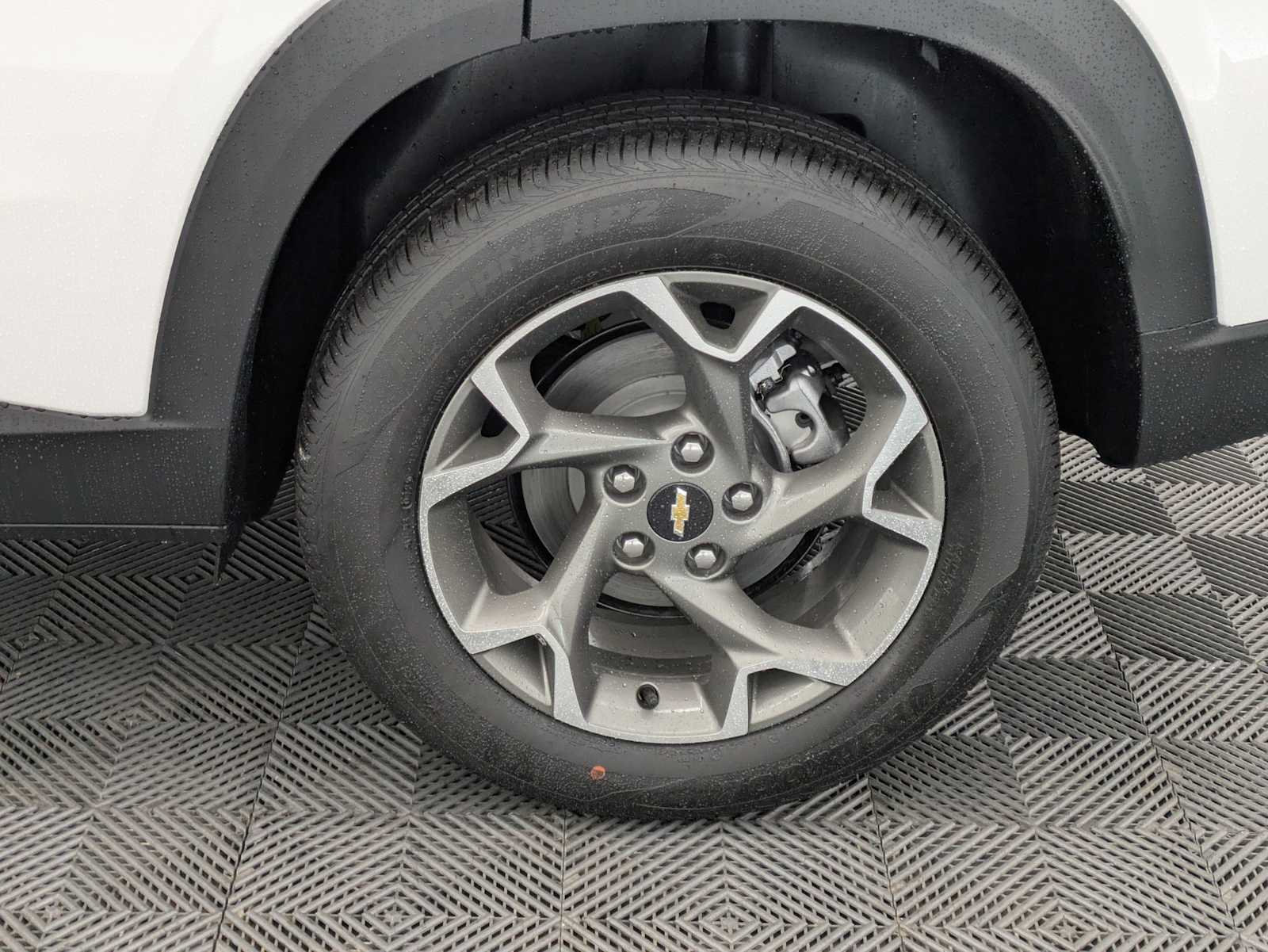 Thumbnail: 2026 Chevrolet Trax - 14