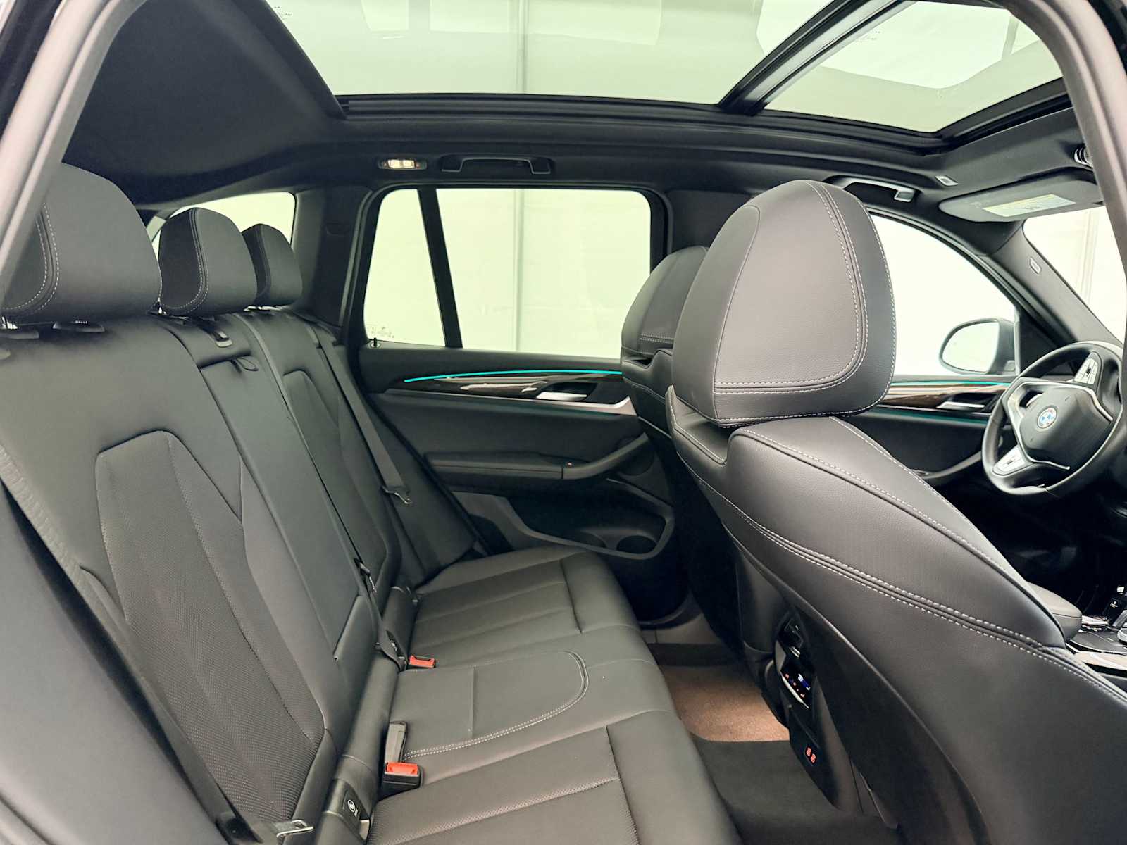 Thumbnail: 2024 BMW X3 - 22