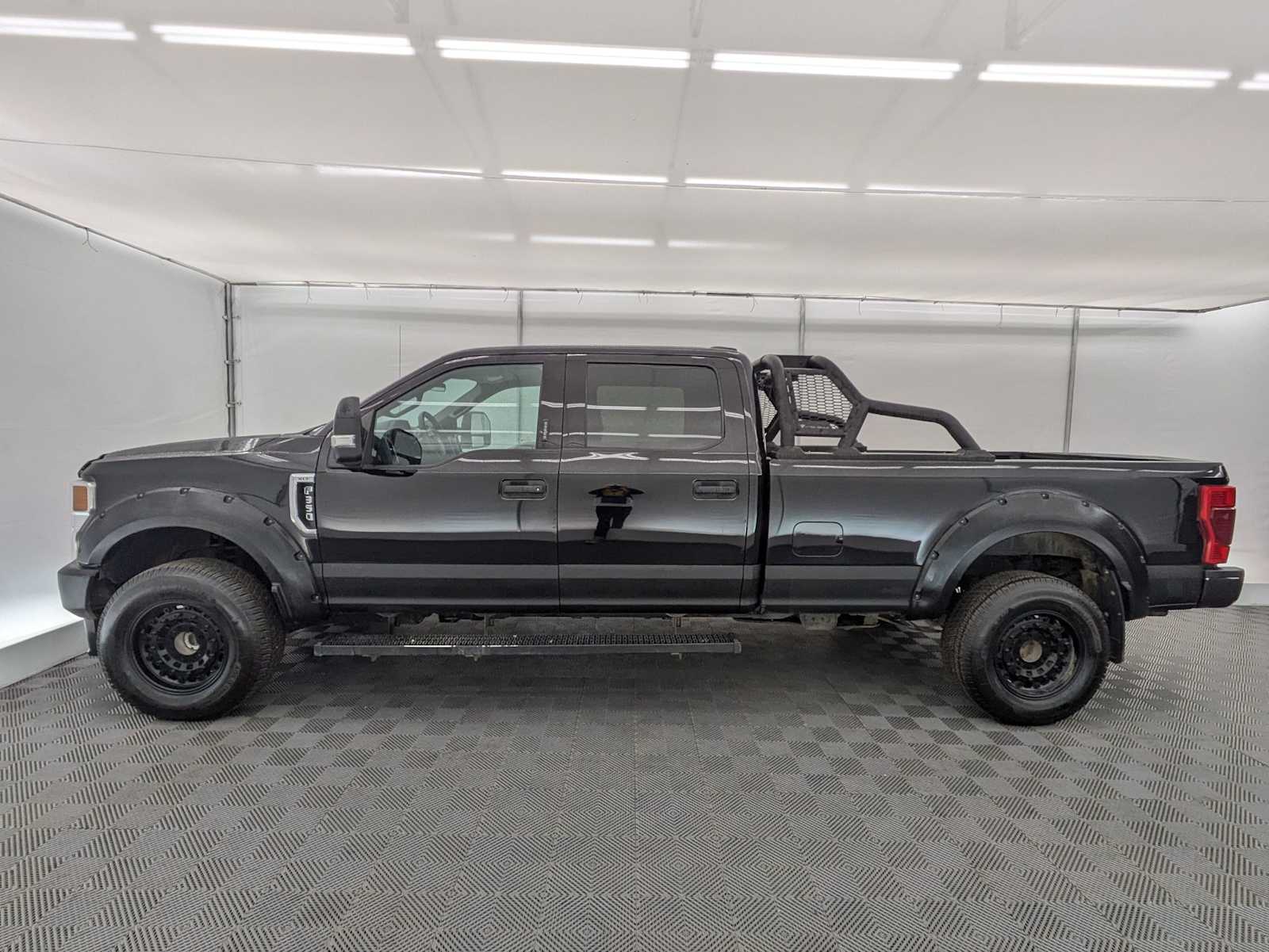 Thumbnail: 2021 Ford F-350 - 3