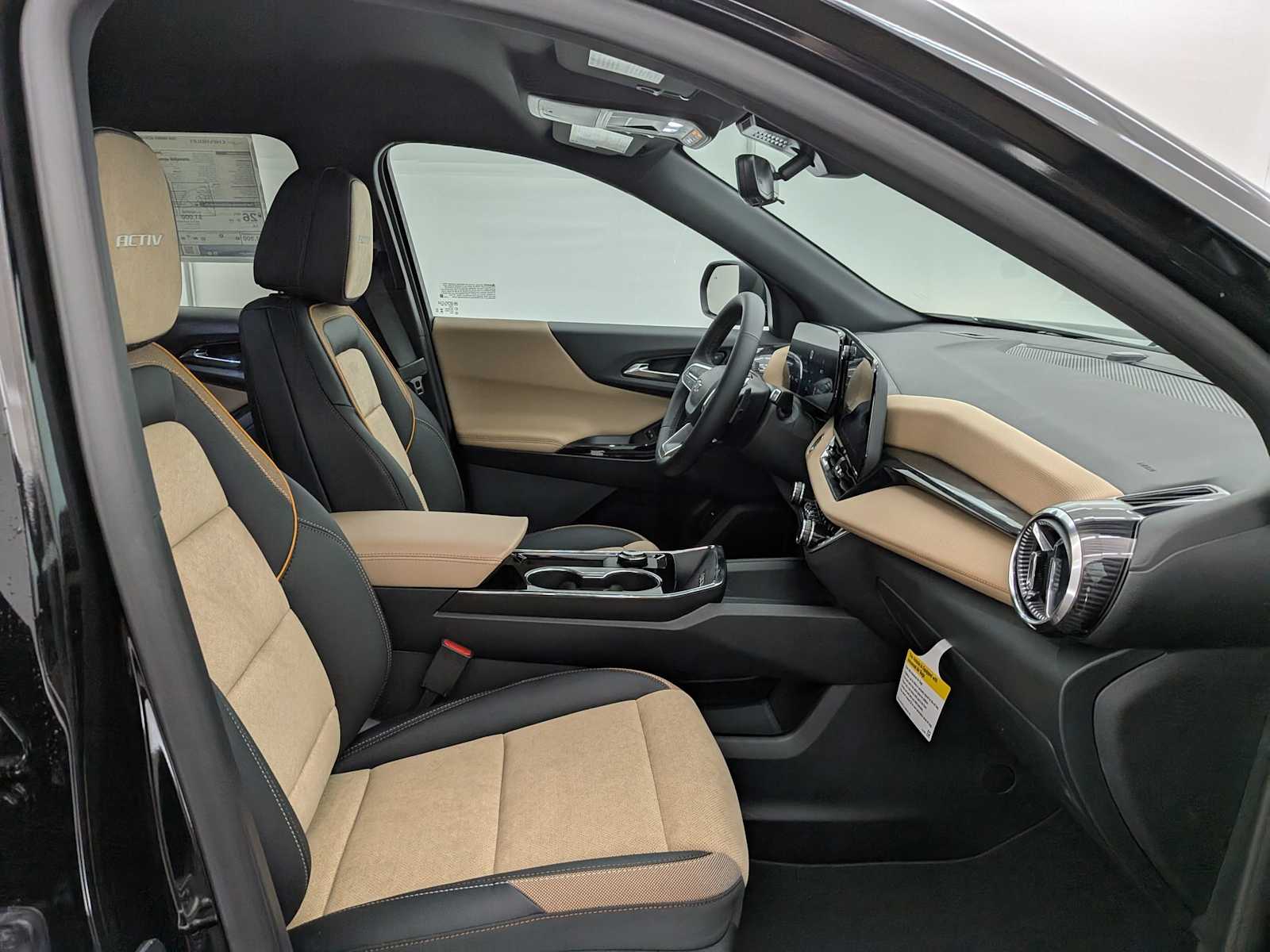 Thumbnail: 2026 Chevrolet Equinox - 23