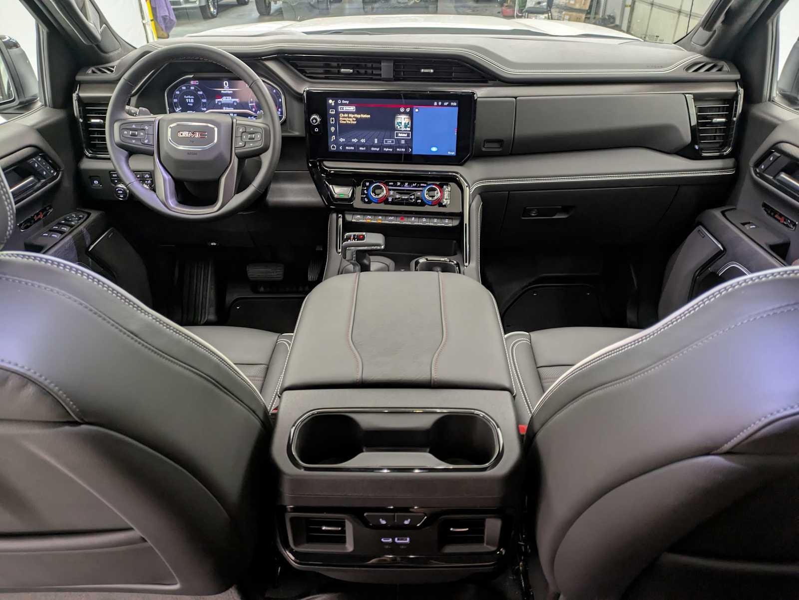 2025 GMC Sierra 1500 AT4X 18