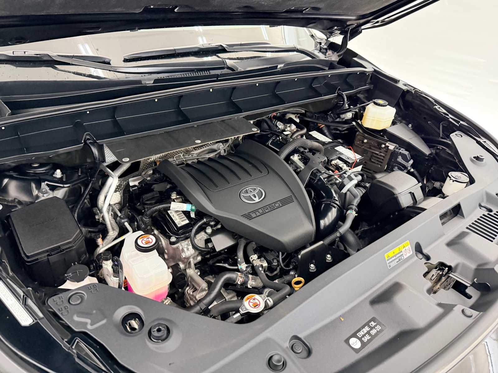 Thumbnail: 2024 Toyota Highlander - 15