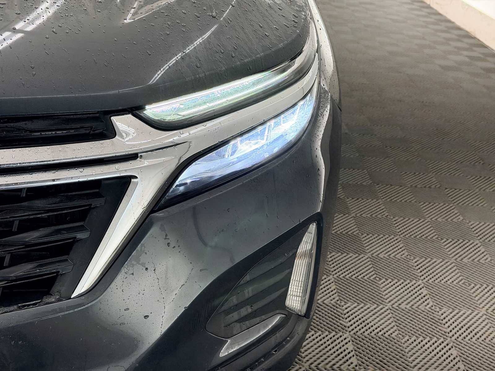 Thumbnail: 2023 Chevrolet Equinox - 10