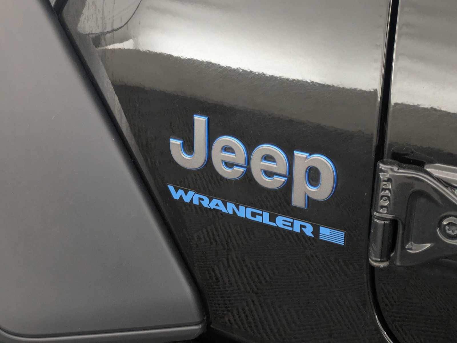 Thumbnail: 2023 Jeep Wrangler - 11