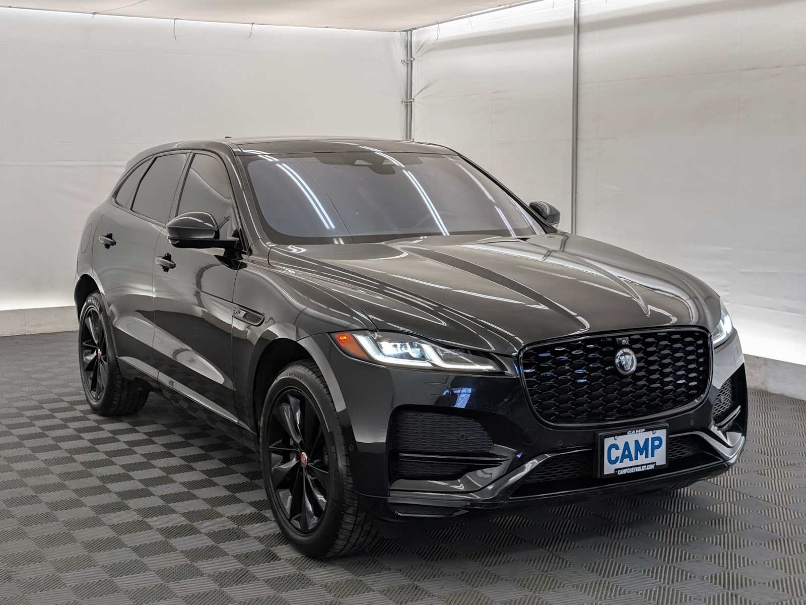 Thumbnail: 2021 Jaguar F-Pace - 8