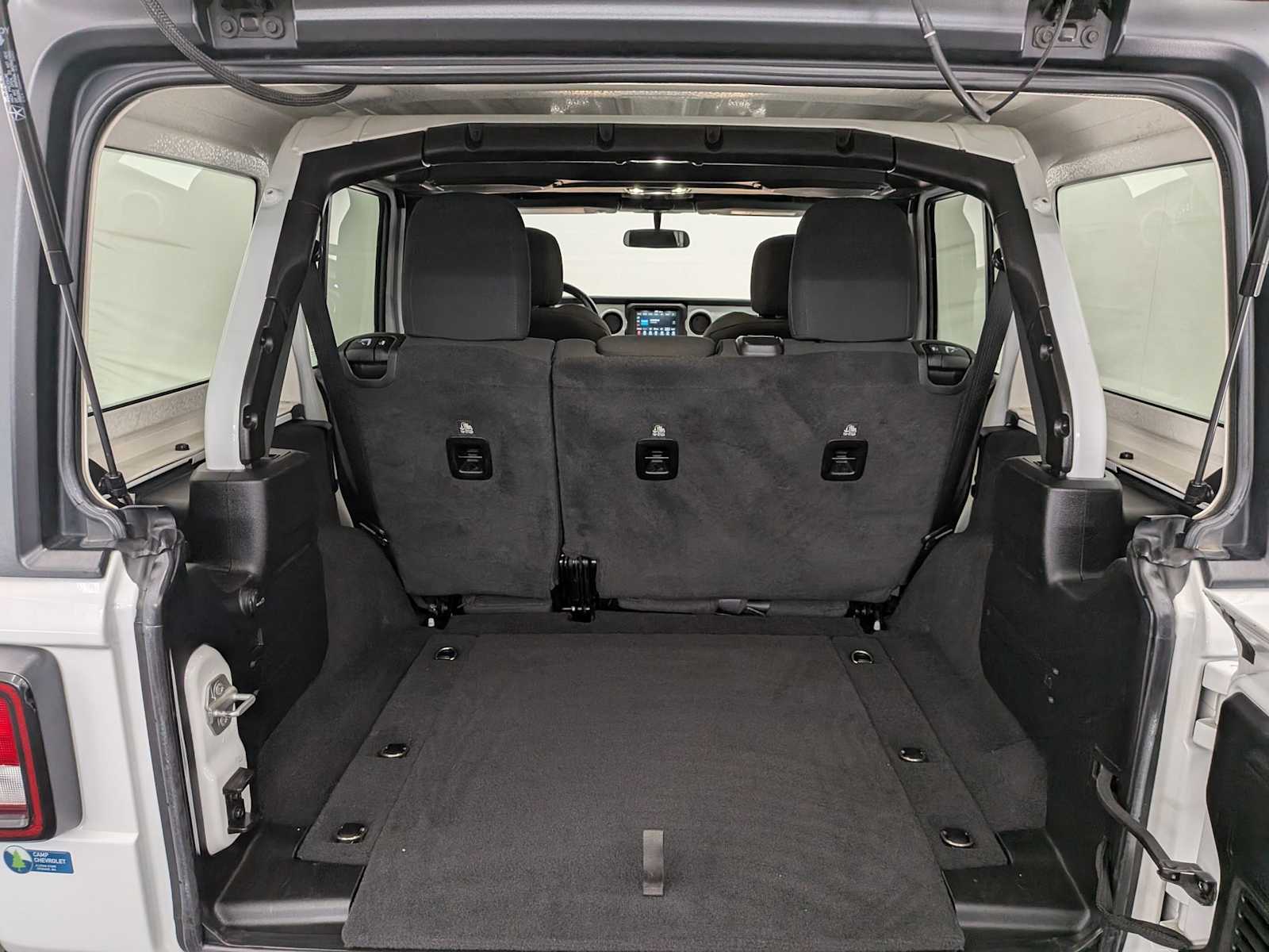 Thumbnail: 2021 Jeep Wrangler - 33