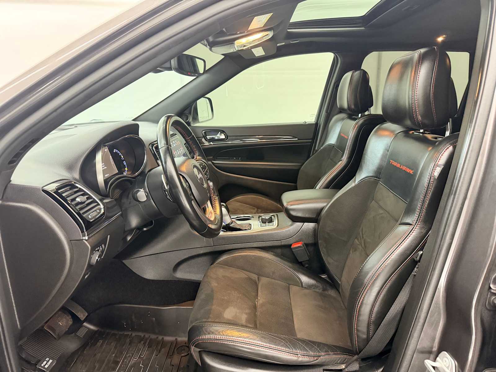 Thumbnail: 2021 Jeep Grand Cherokee - 18