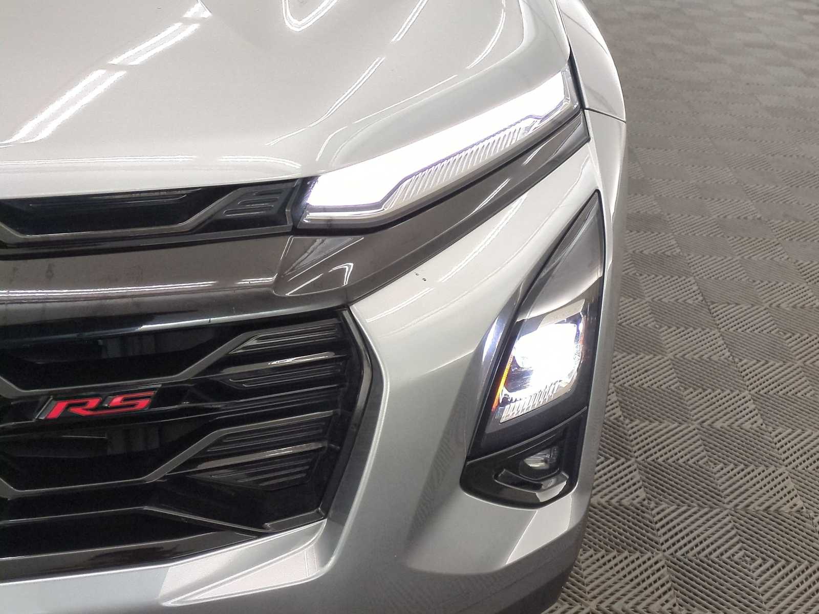 Thumbnail: 2025 Chevrolet Equinox - 10