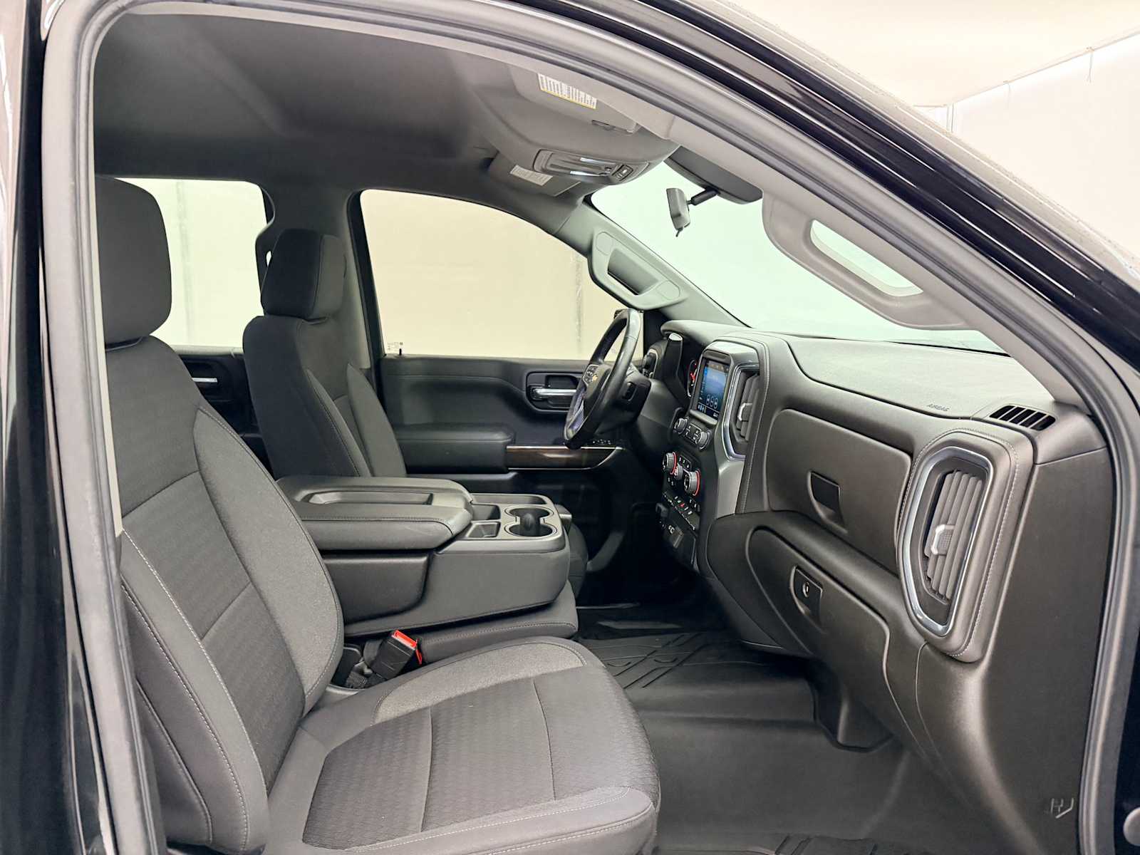 Thumbnail: 2021 Chevrolet Silverado 1500 - 23