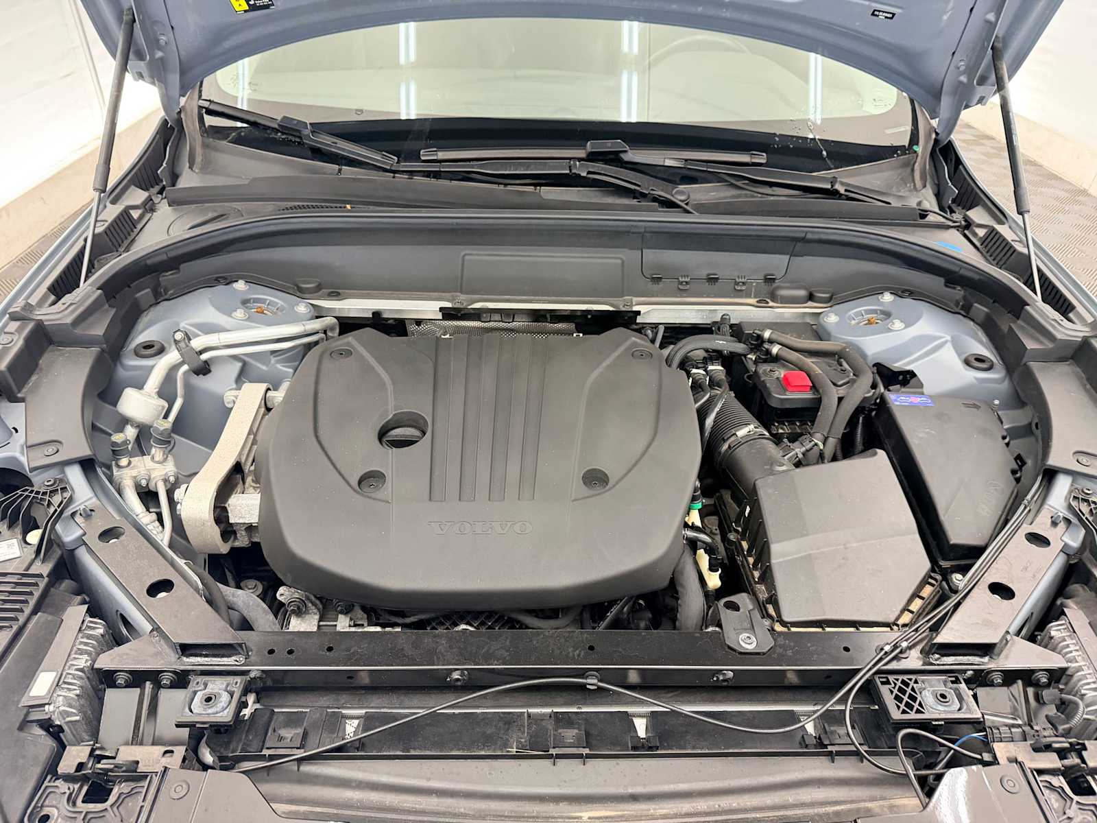 Thumbnail: 2022 Volvo XC60 - 15