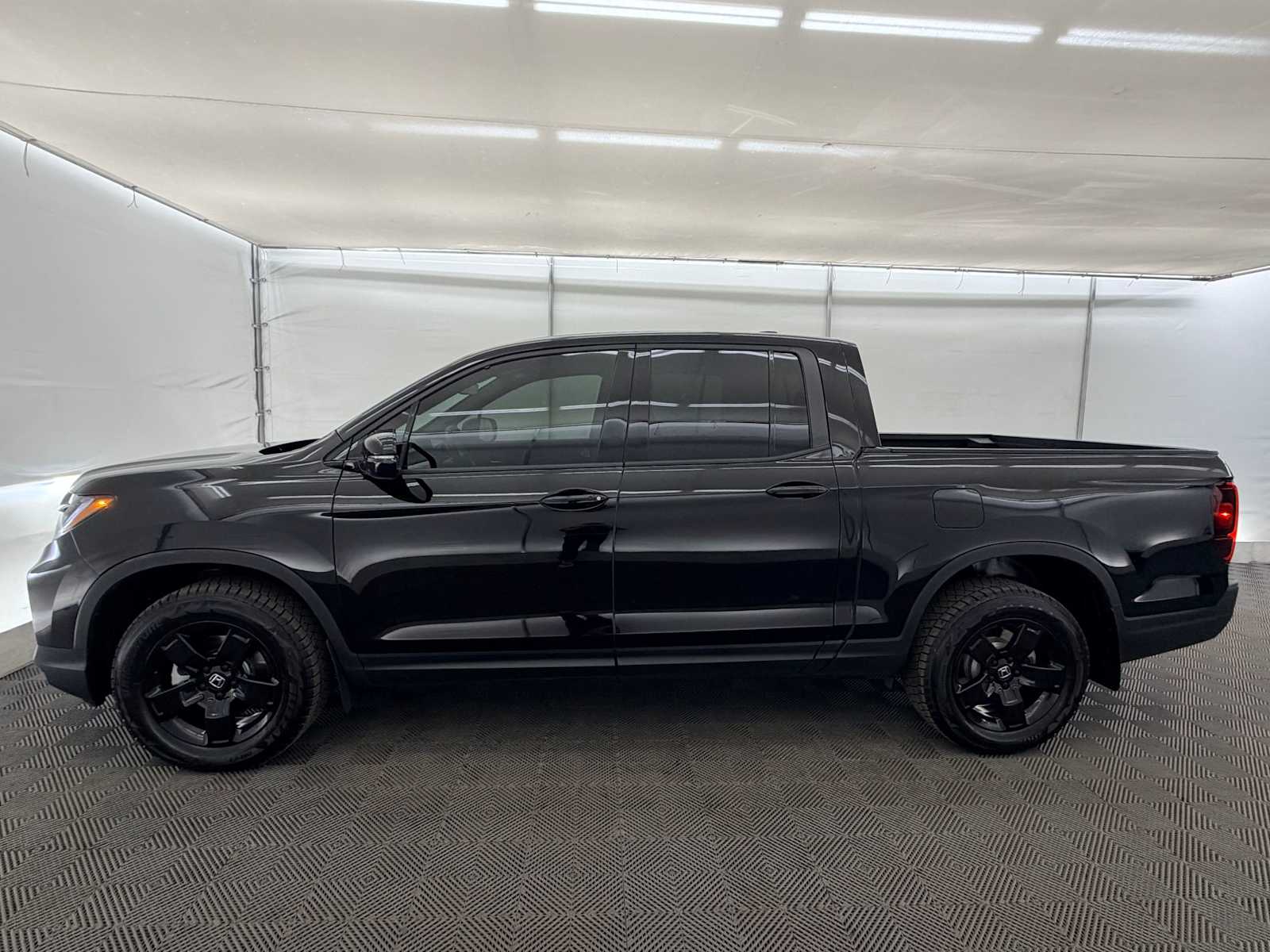 Thumbnail: 2025 Honda Ridgeline - 3