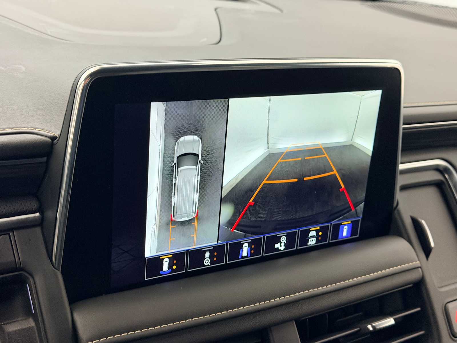 Thumbnail: 2024 GMC Yukon - 28