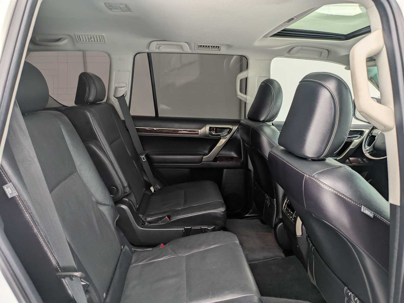 Thumbnail: 2018 Lexus GX - 21