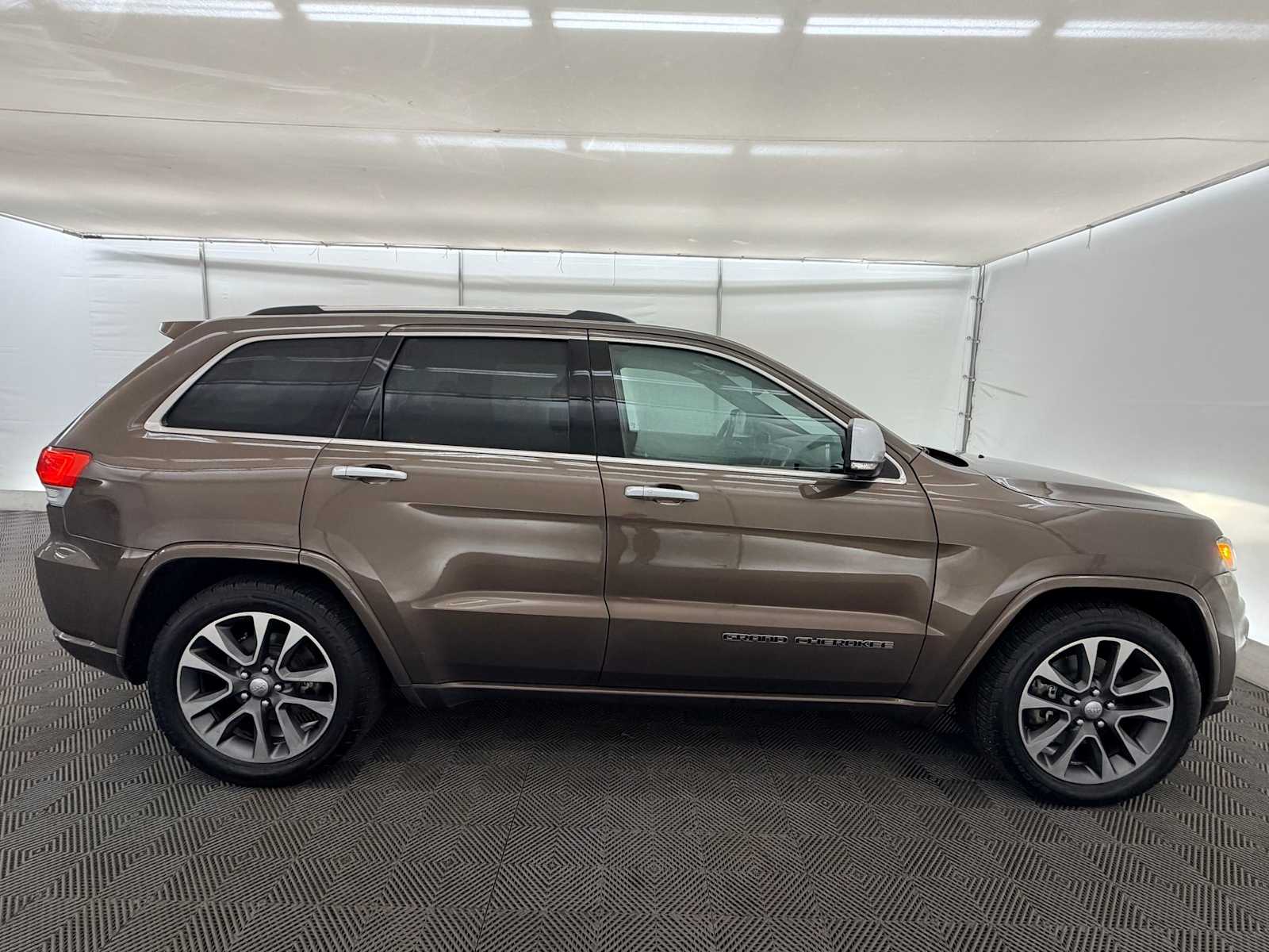 Thumbnail: 2018 Jeep Grand Cherokee - 7