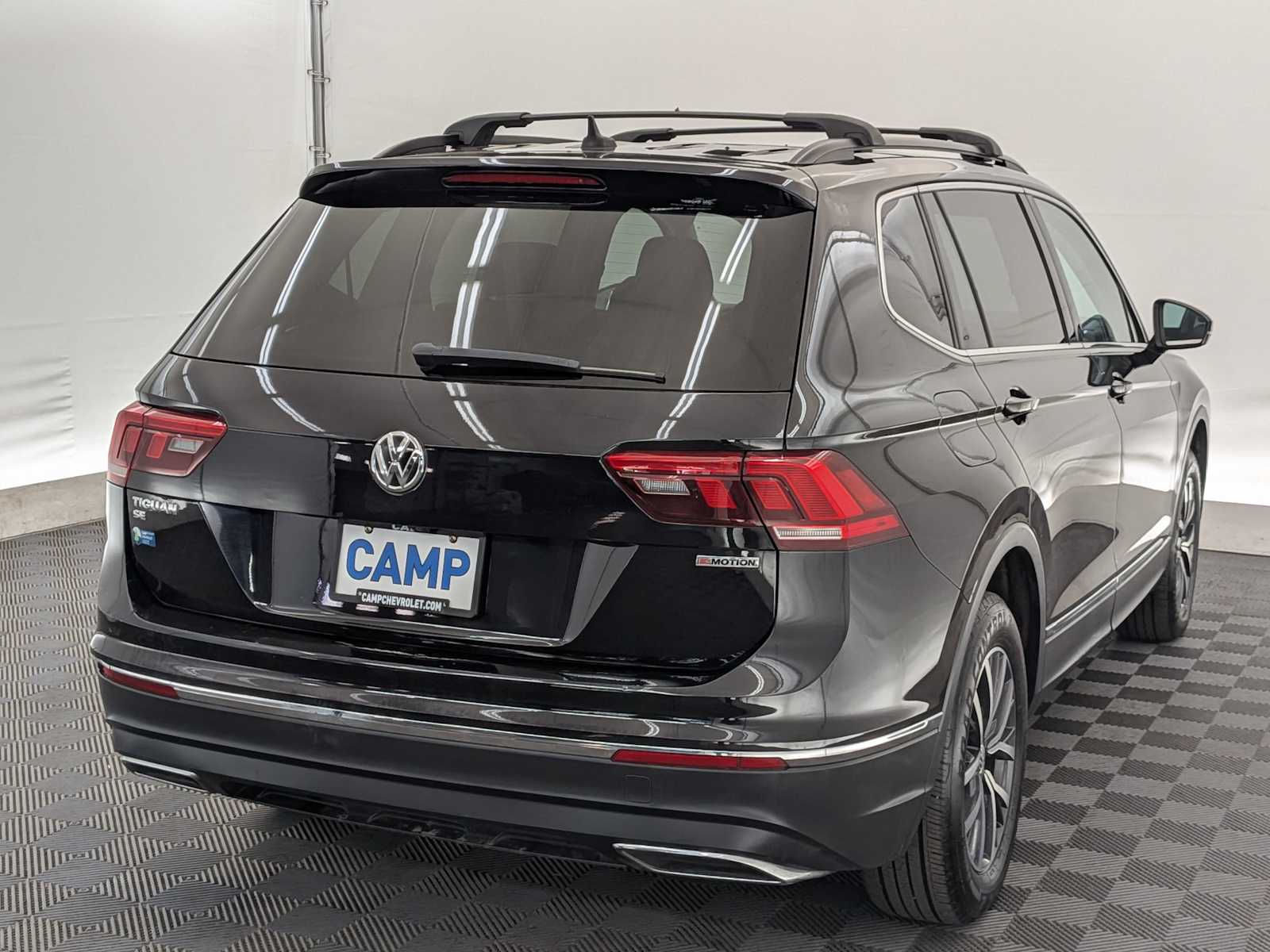 Thumbnail: 2020 Volkswagen Tiguan - 6