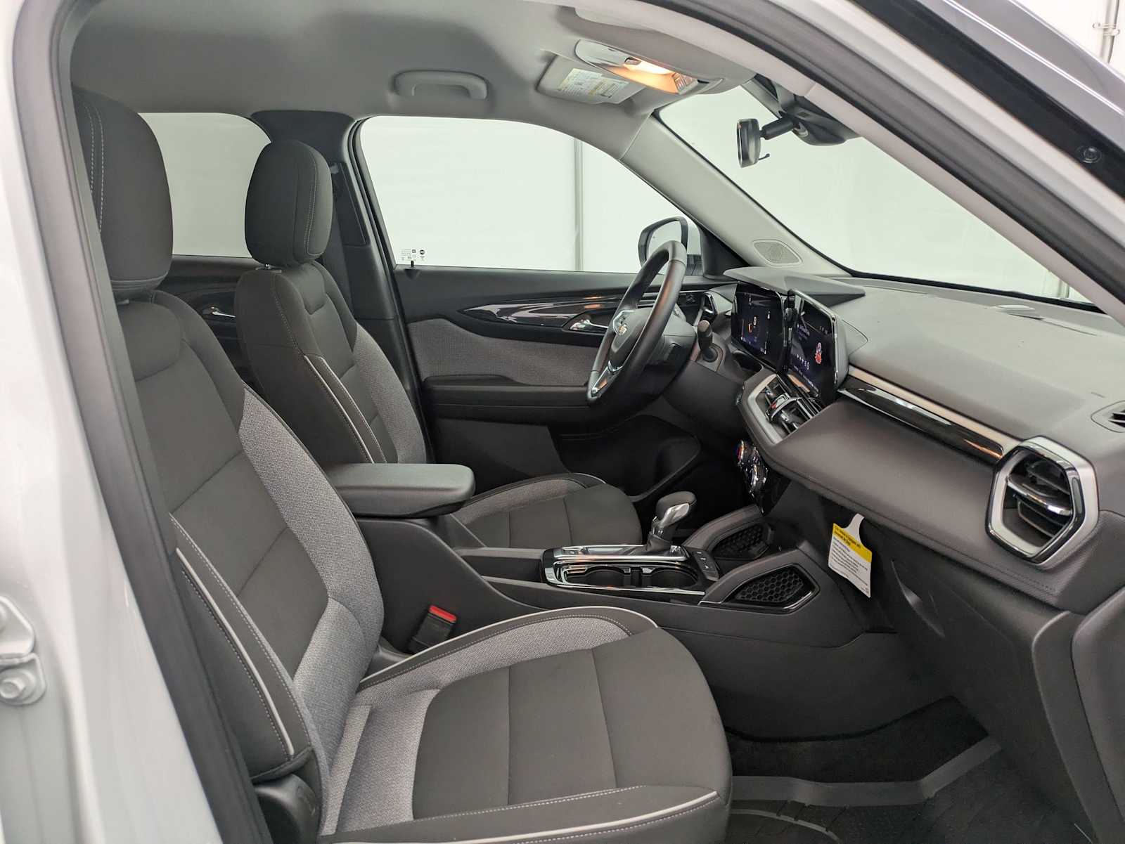 Thumbnail: 2025 Chevrolet TrailBlazer - 22