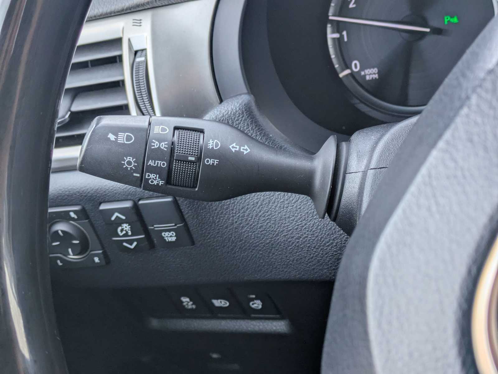 Thumbnail: 2023 Lexus GX - 27