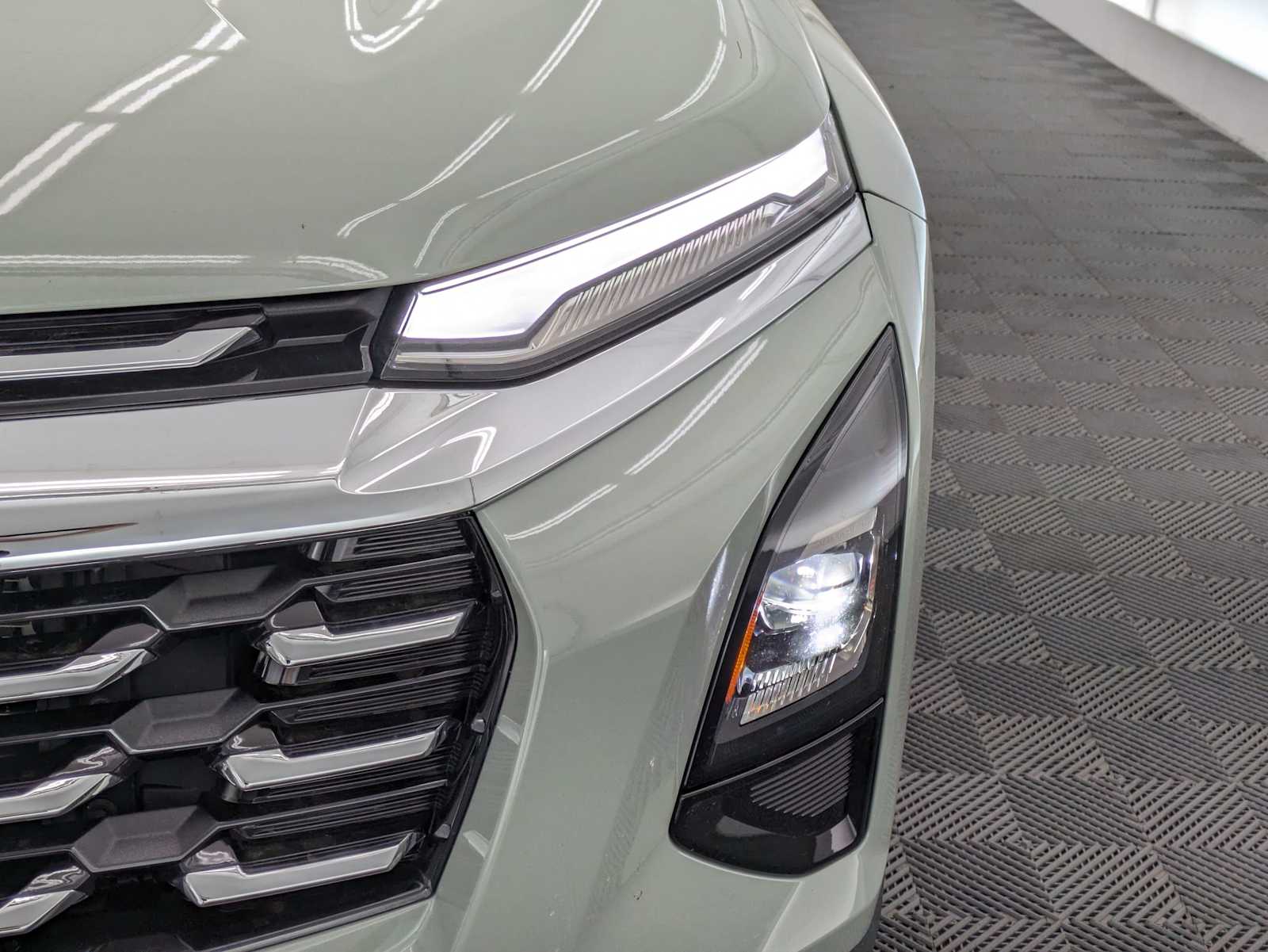 Thumbnail: 2026 Chevrolet Equinox - 10