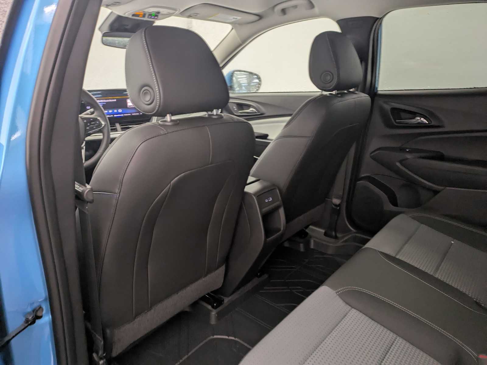 Thumbnail: 2026 Chevrolet Trax - 13