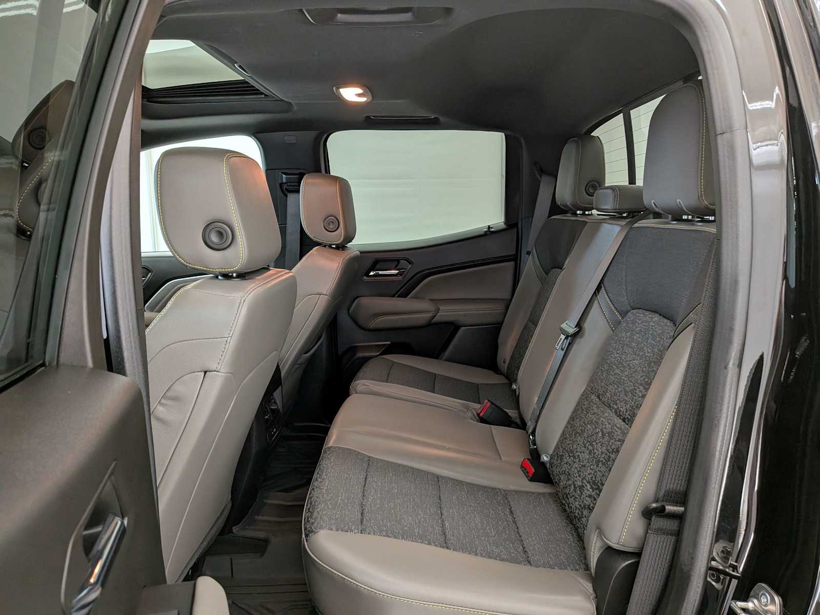 Thumbnail: 2024 Chevrolet Colorado - 23