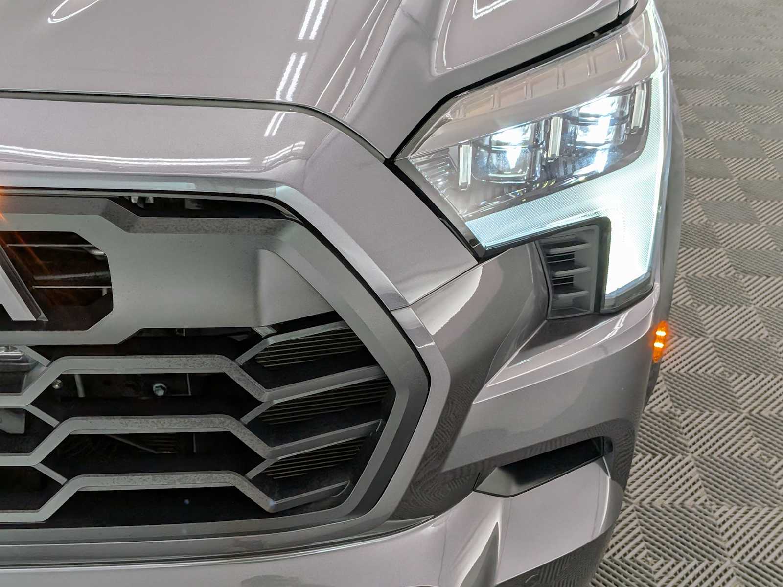 Thumbnail: 2024 Toyota Sequoia - 10