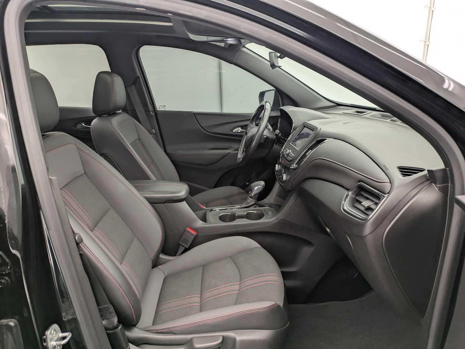 Thumbnail: 2022 Chevrolet Equinox - 23