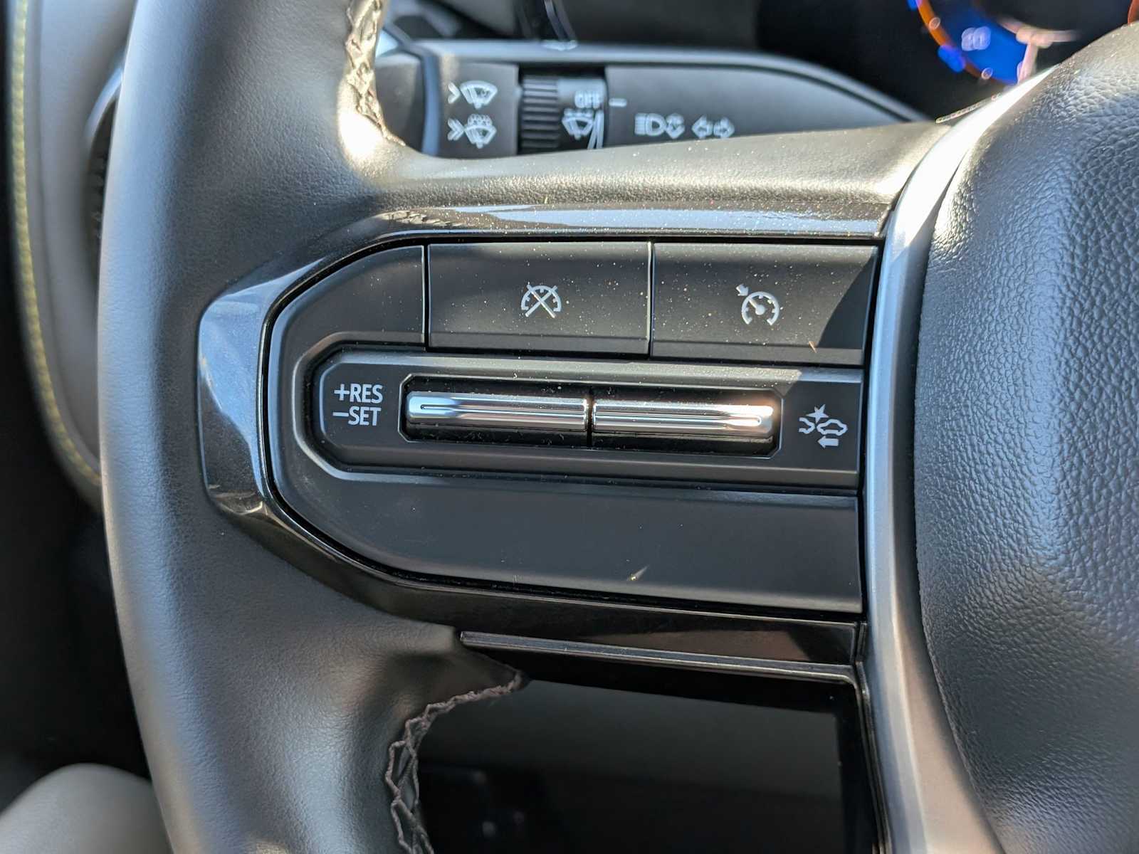 Thumbnail: 2024 Chevrolet Colorado - 27