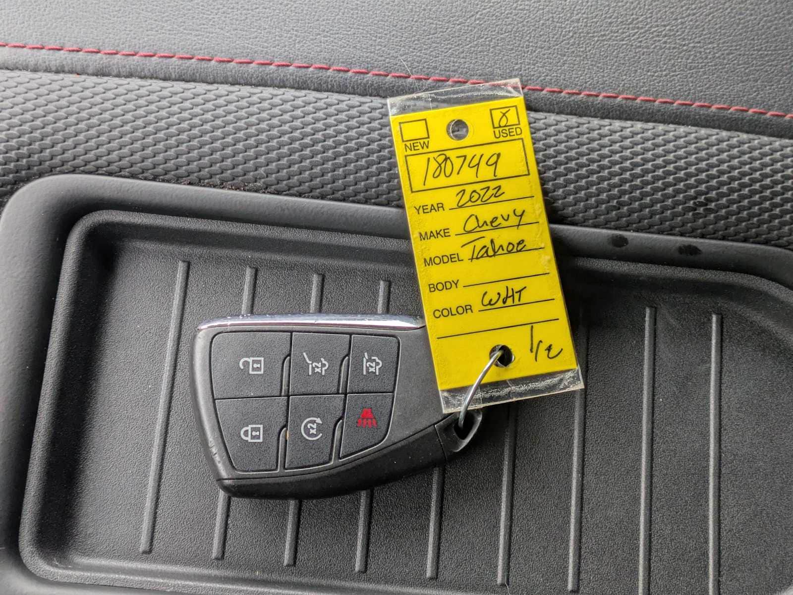 Thumbnail: 2022 Chevrolet Tahoe - 34