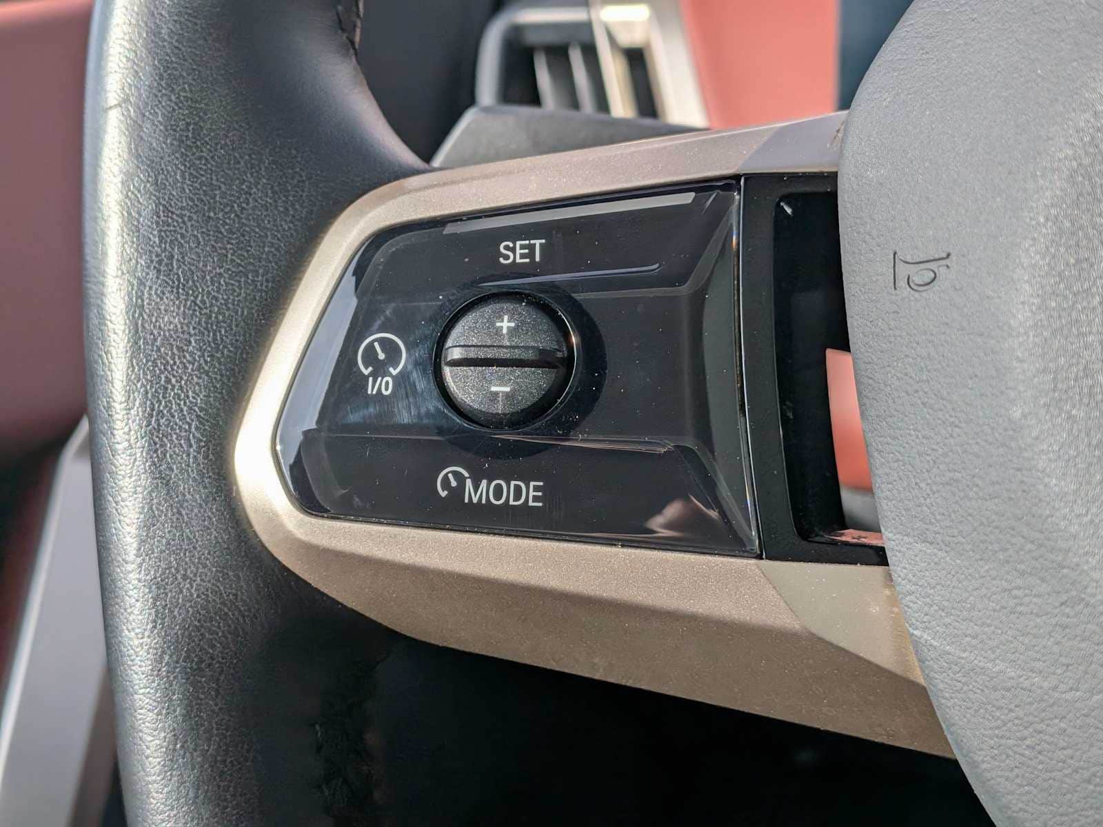 Thumbnail: 2023 BMW iX - 24