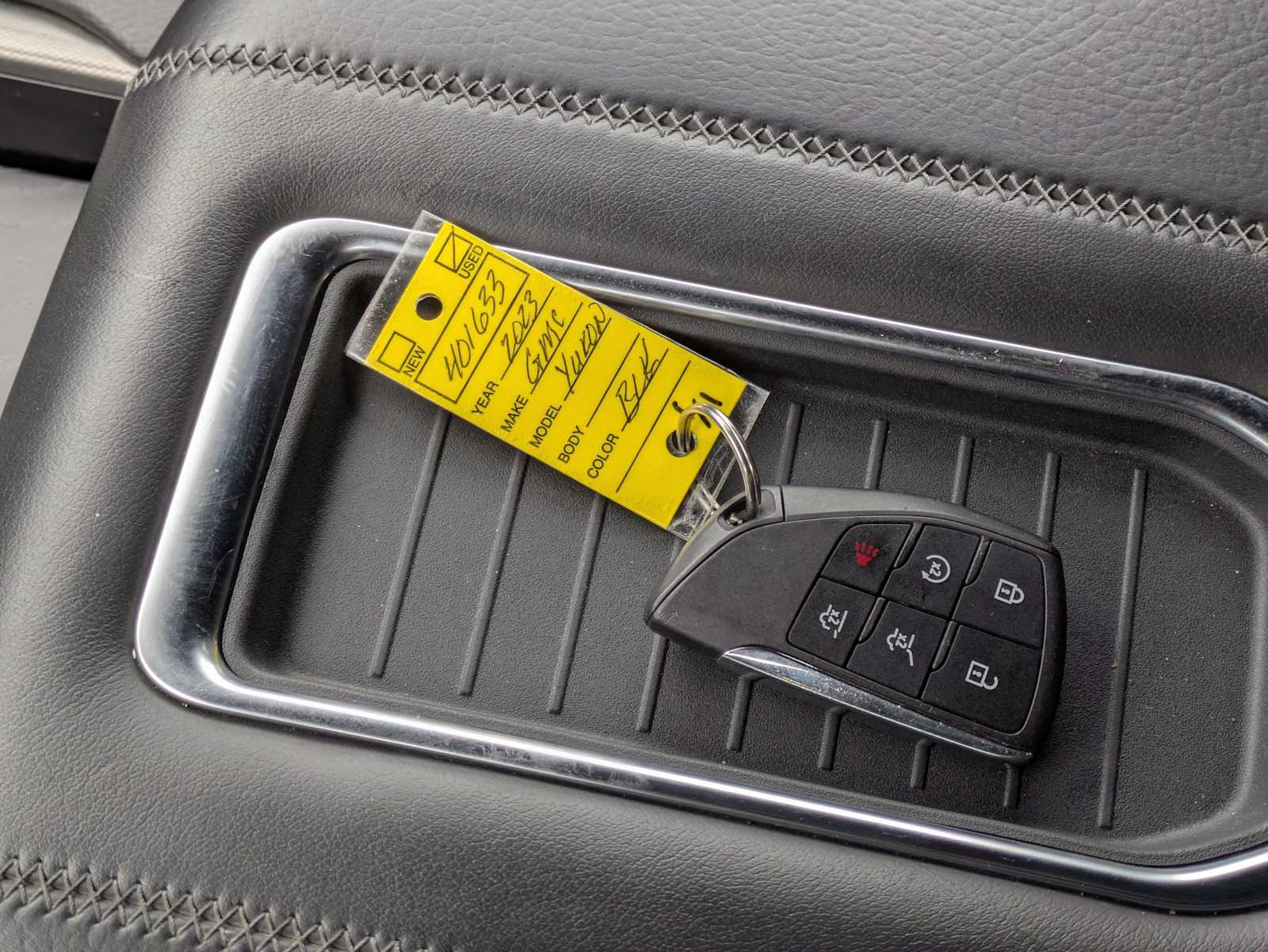 Thumbnail: 2023 GMC Yukon - 35