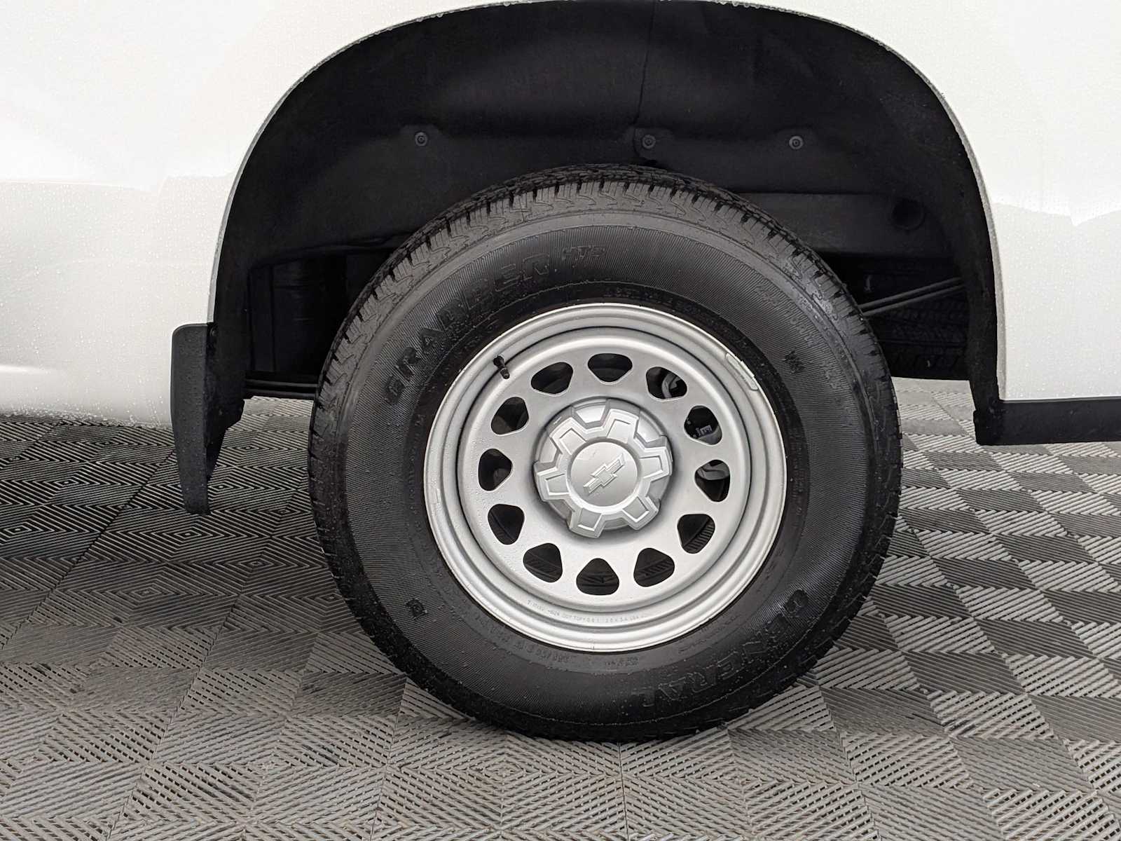 Thumbnail: 2025 Chevrolet Silverado 1500 - 16