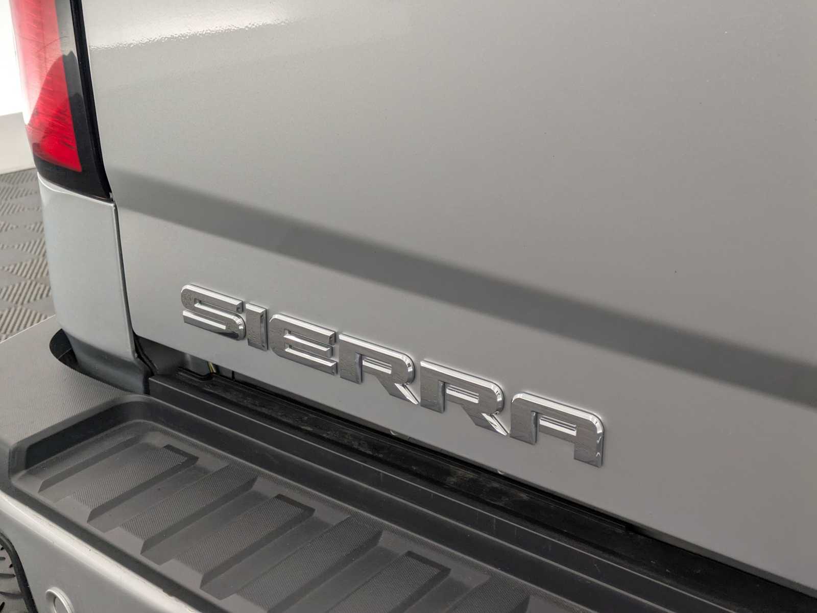 Thumbnail: 2019 GMC Sierra 2500 - 15