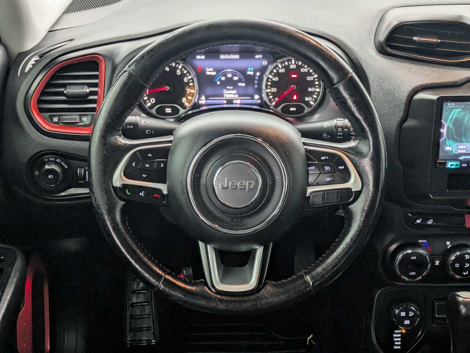 Thumbnail: 2016 Jeep Renegade - 25